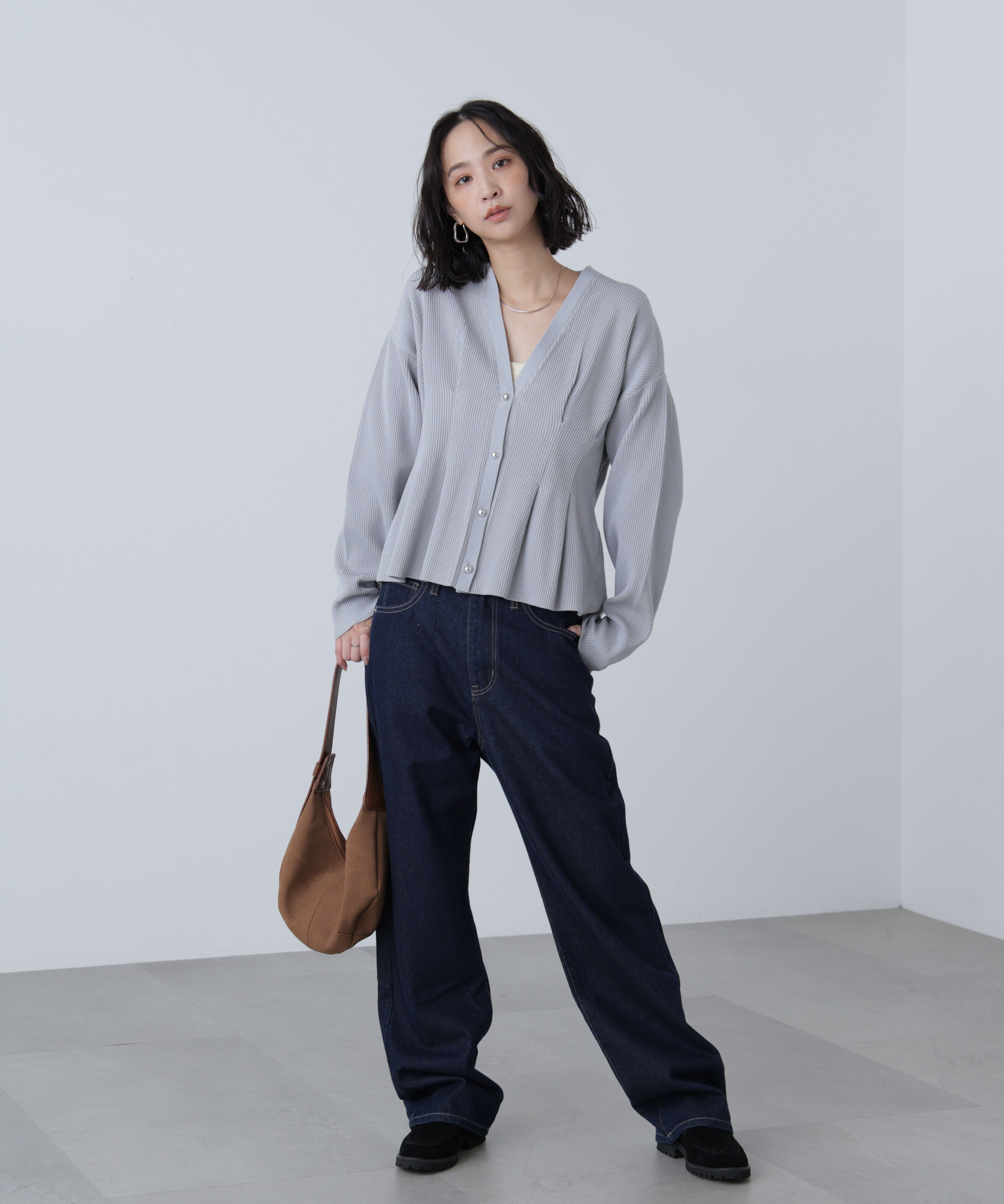  「ウエストタックメタリックボタンカーディガン」|ニット・セーター|