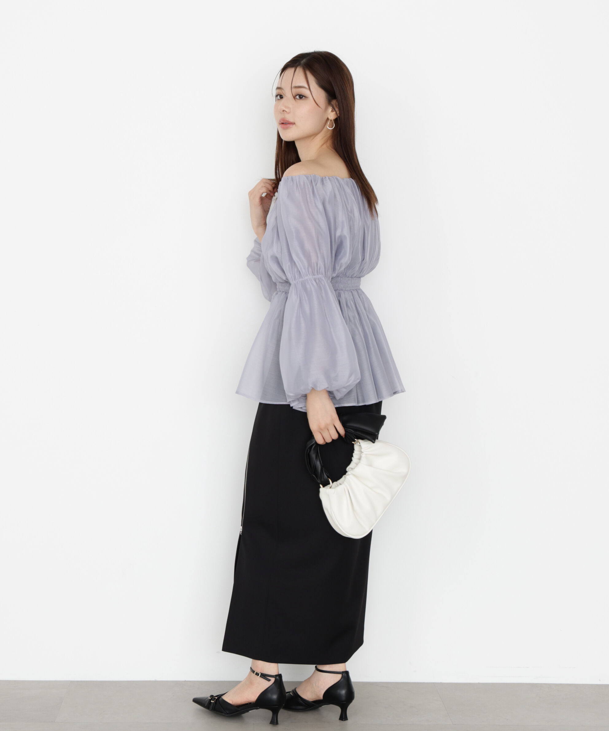 PROPORTION BODY DRESSING「＜ウォッシャブル＞バルーンスリーブオフショルブラウス 25AW」|シャツ・ブラウス|