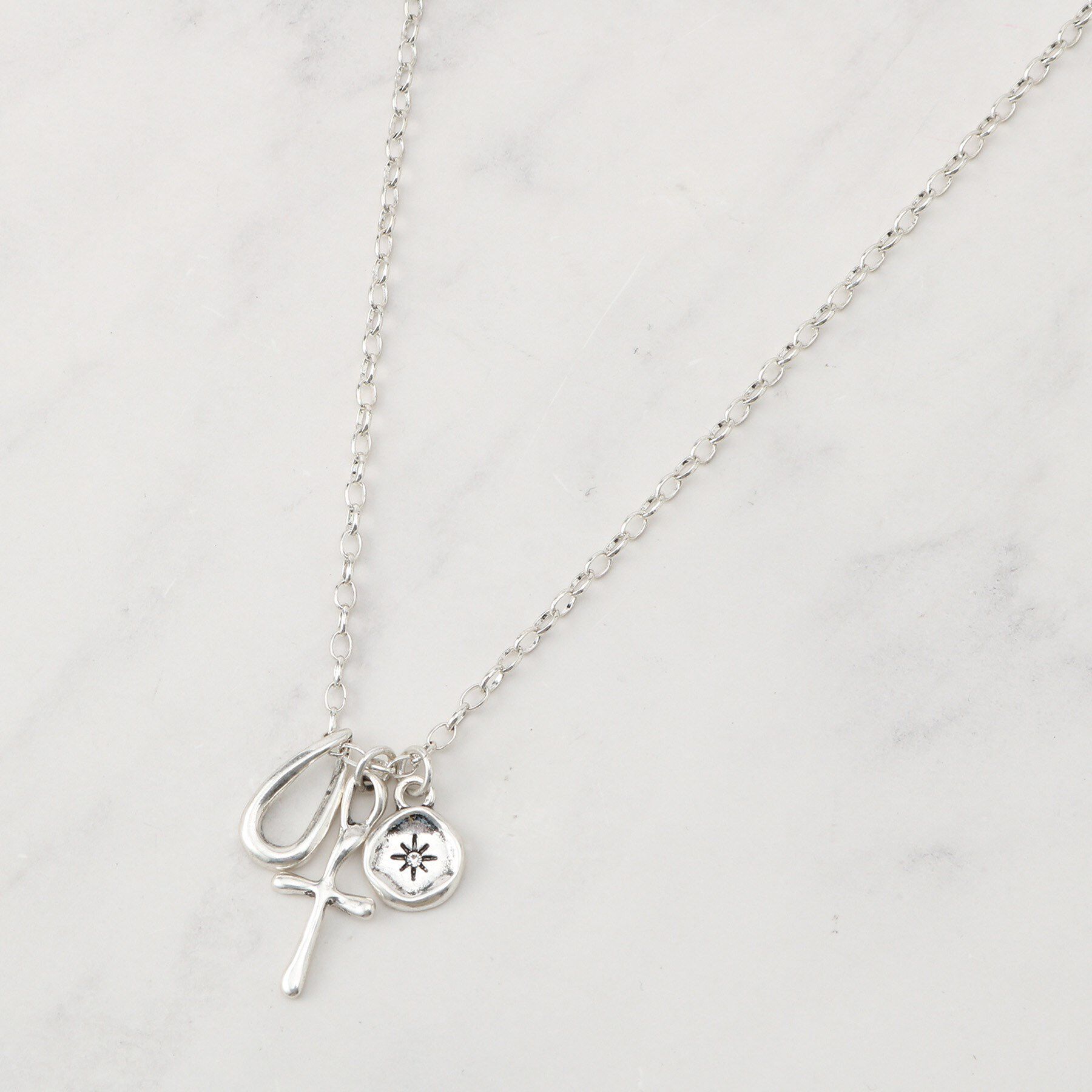 SHOO･LA･RUE「クロスチャームネックレス」|ネックレス|シルバー(006)