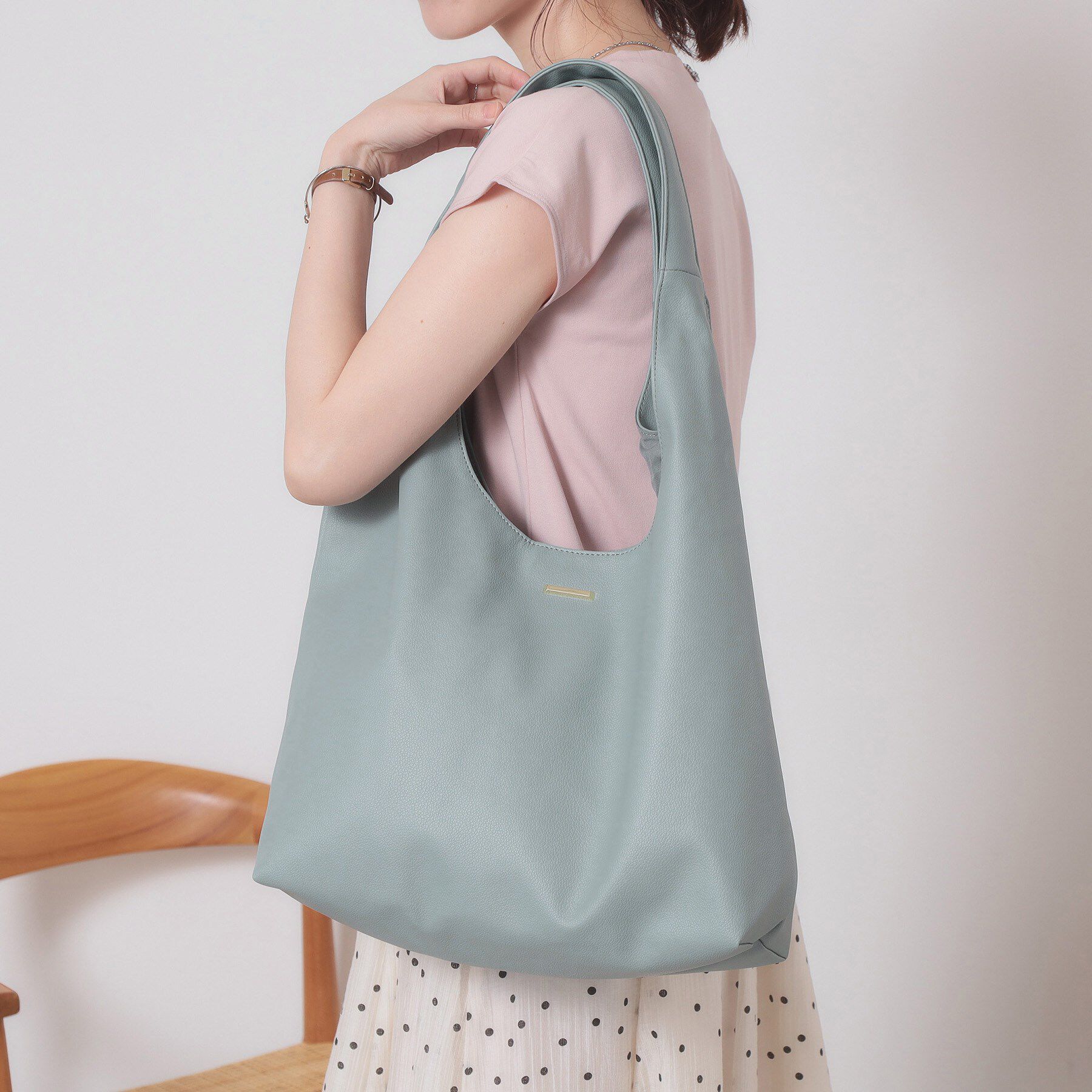 ITS&rsquo;DEMO「【A4対応】ラウンドトート」|トートバッグ|ブルー(092)