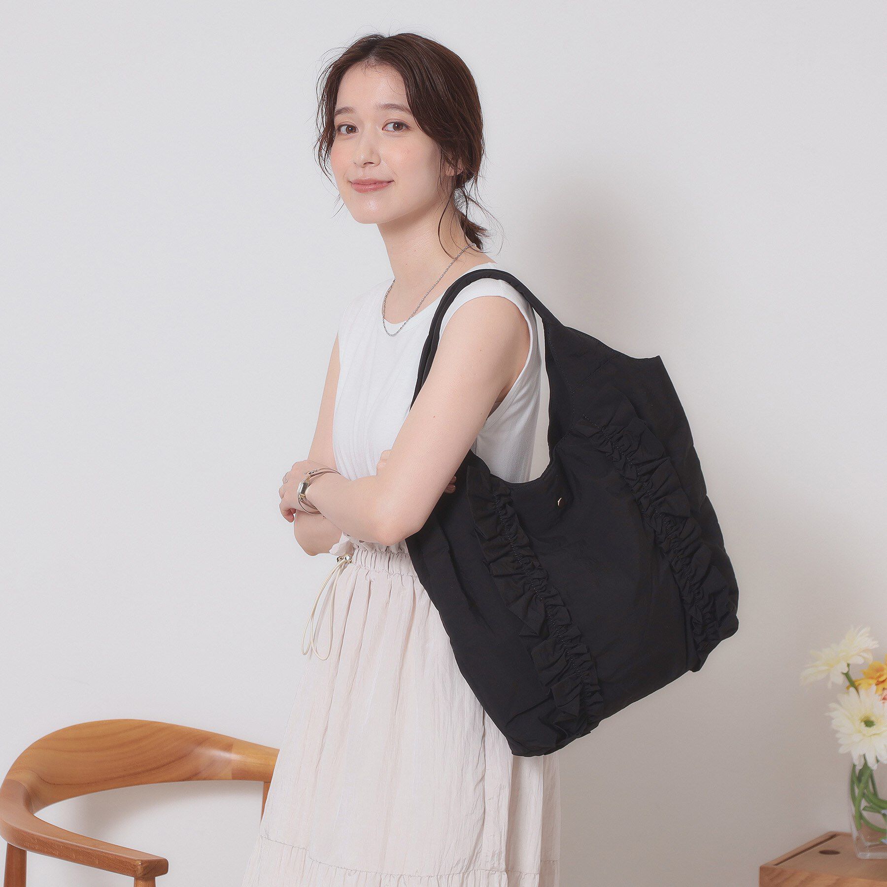 ITS&rsquo;DEMO「【A4対応】フリルラウンドトート」|トートバッグ|