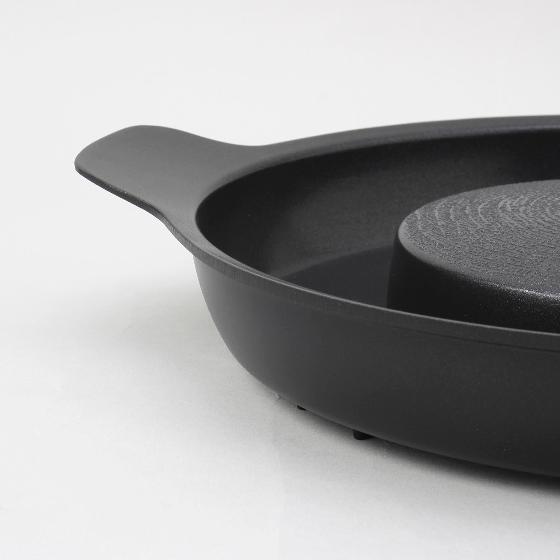 212 KITCHEN STORE「ふっ素樹脂加工 アルミ鋳物製 焼きしゃぶ鍋28cm」|食器・キッチングッズ|