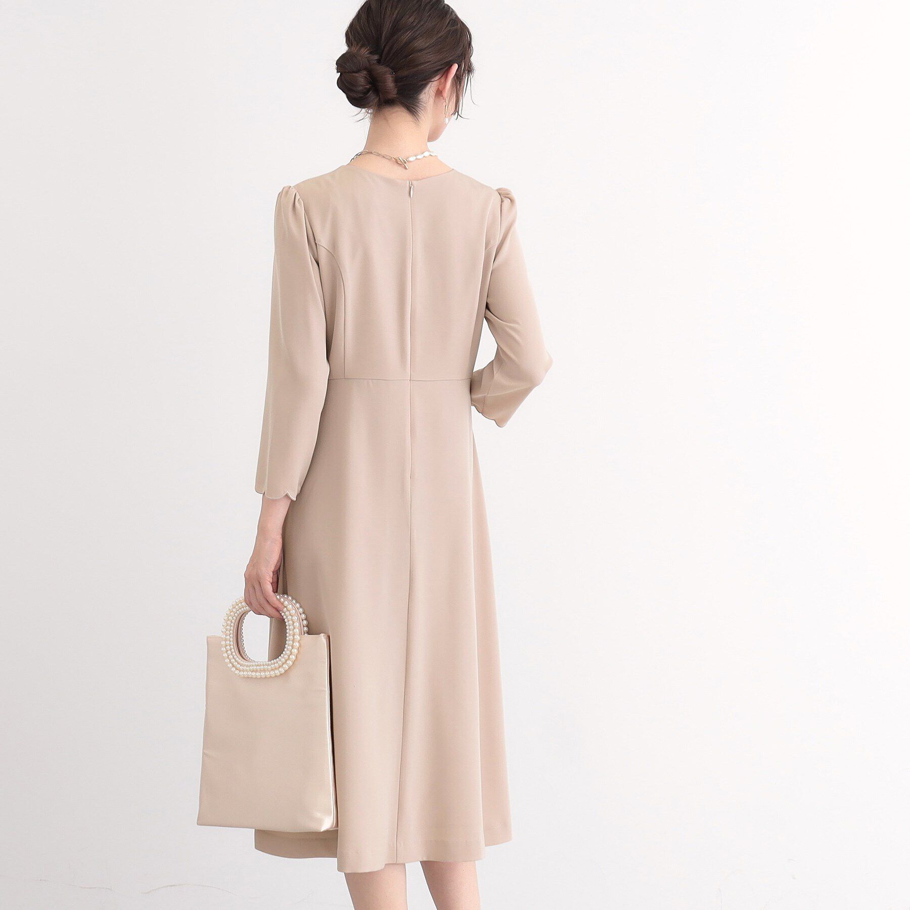 SunaUna「【オケージョン対応可／スカラップ刺繍】膝下丈ワンピース」|ワンピース|