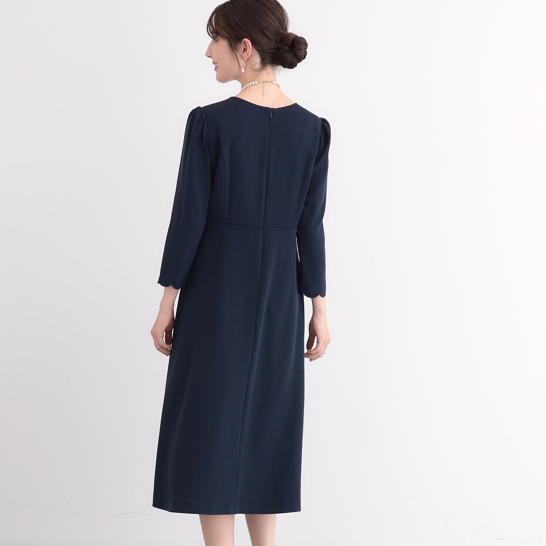 SunaUna「【オケージョン対応可／スカラップ刺繍】膝下丈ワンピース」|ワンピース|