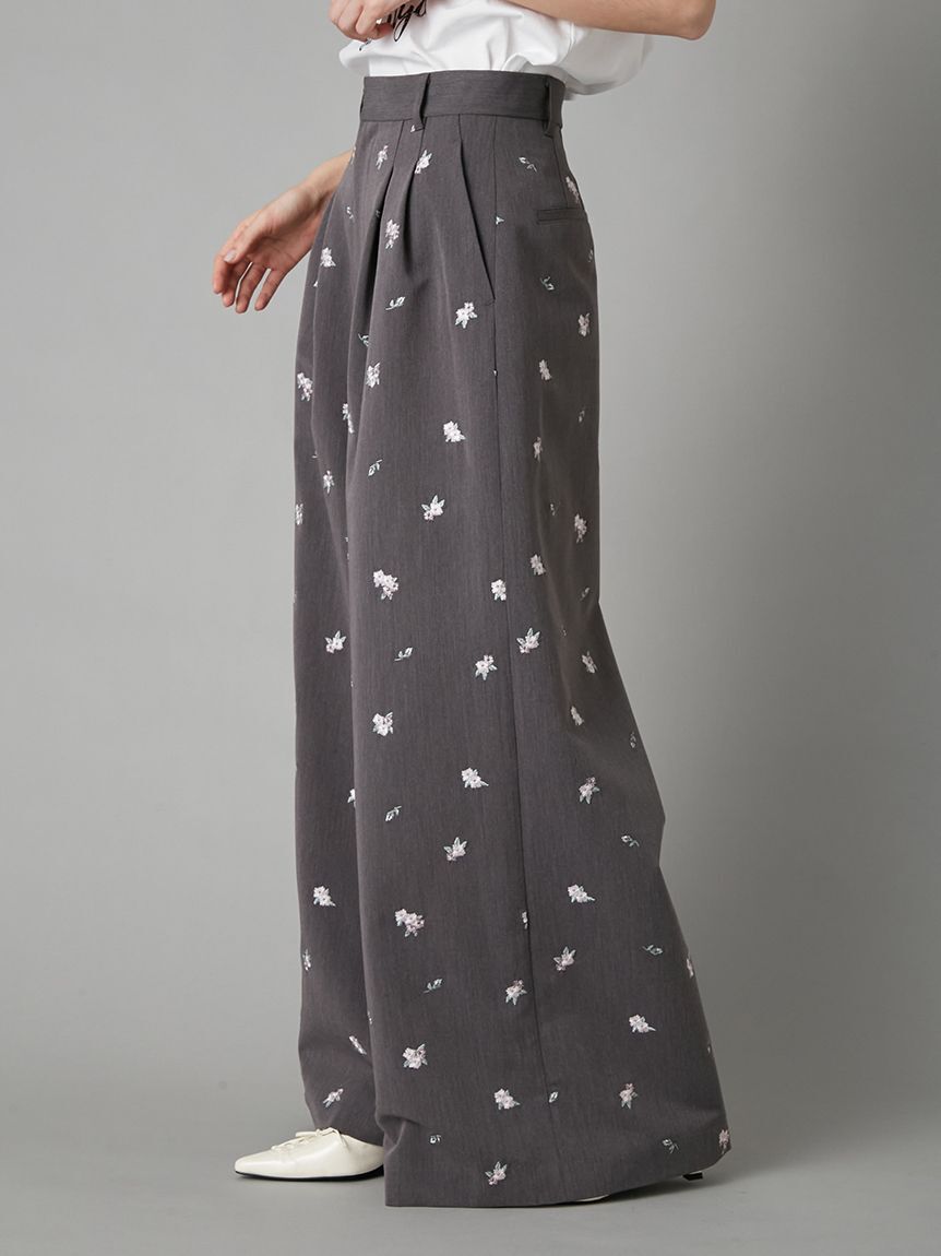 LILY BROWN「【LILY BROWN&times;KEITA MARUYAMA】sakuraエンブロイダリートラウザーズ」|チノ|