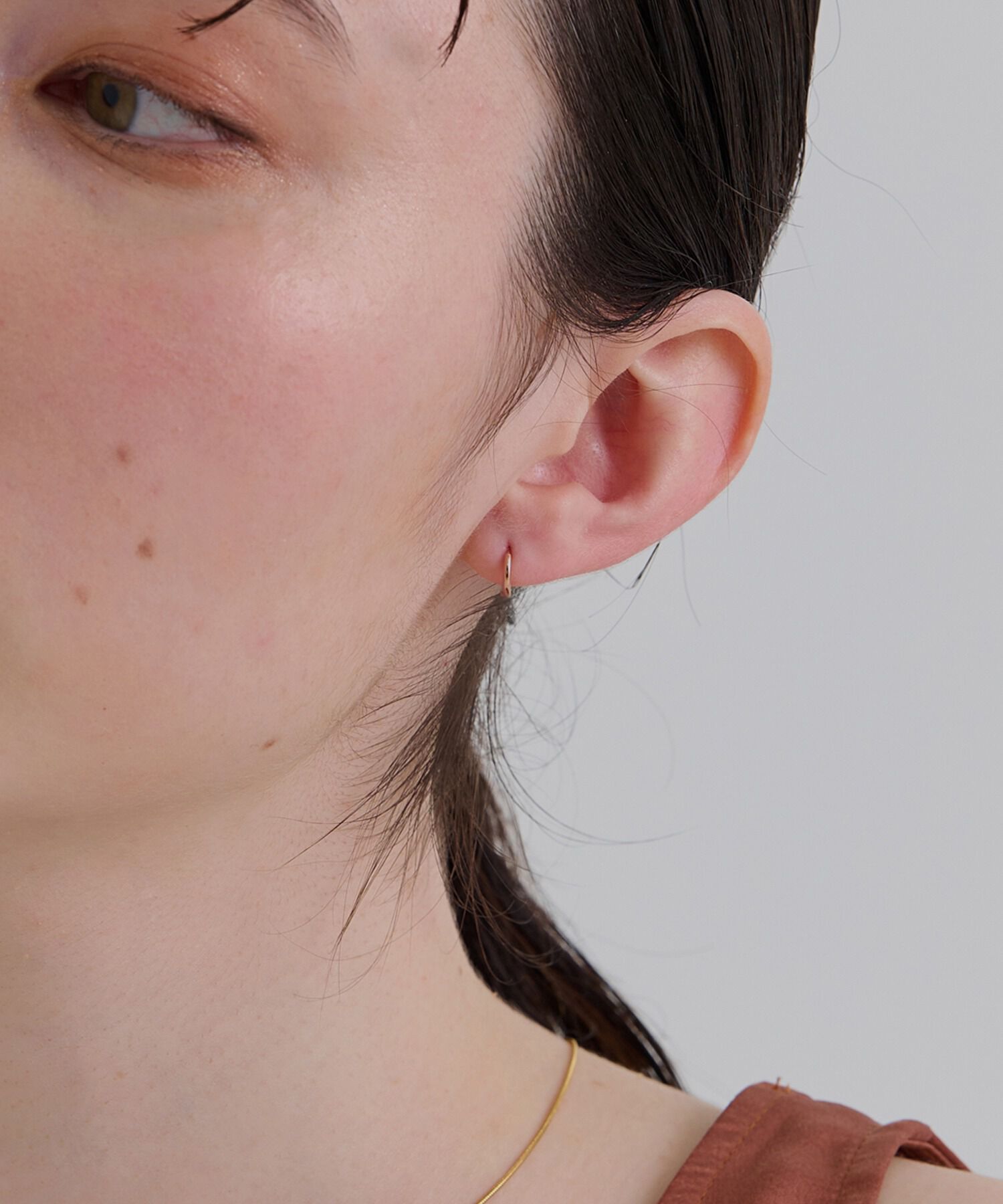 Phoebe「【金属アレルギー対応】ミニフープピアス(片耳)/サージカルステンレス ローズゴールド」|ピアス|