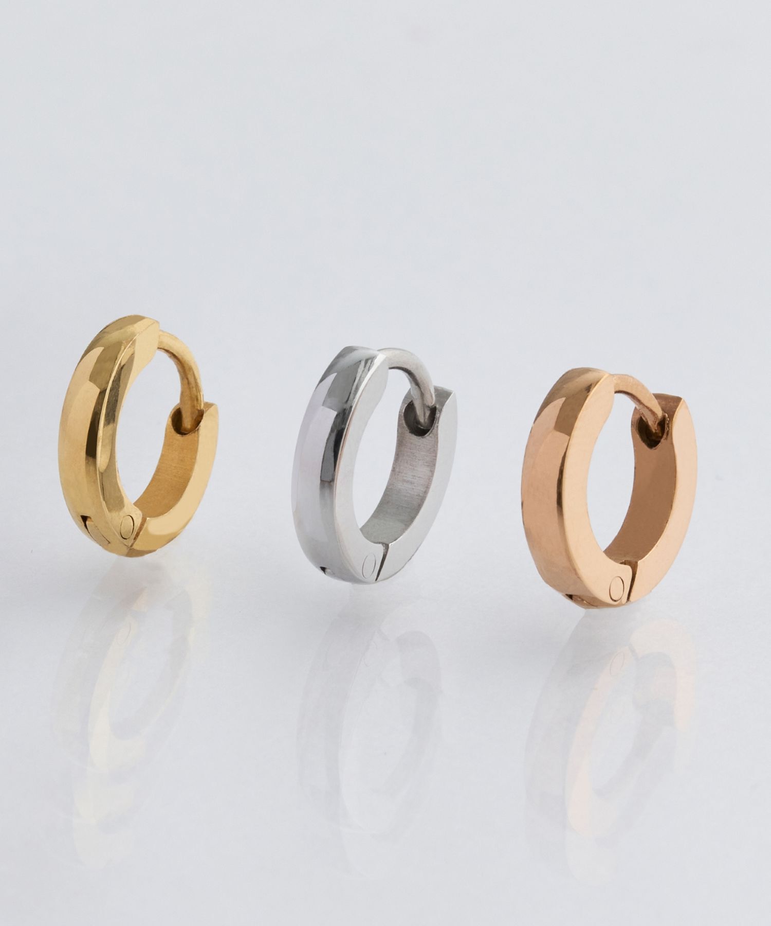 Phoebe「【金属アレルギー対応】ワンタッチメタルフープミニピアス(片耳)/サージカルステンレス ローズゴールド」|ピアス|