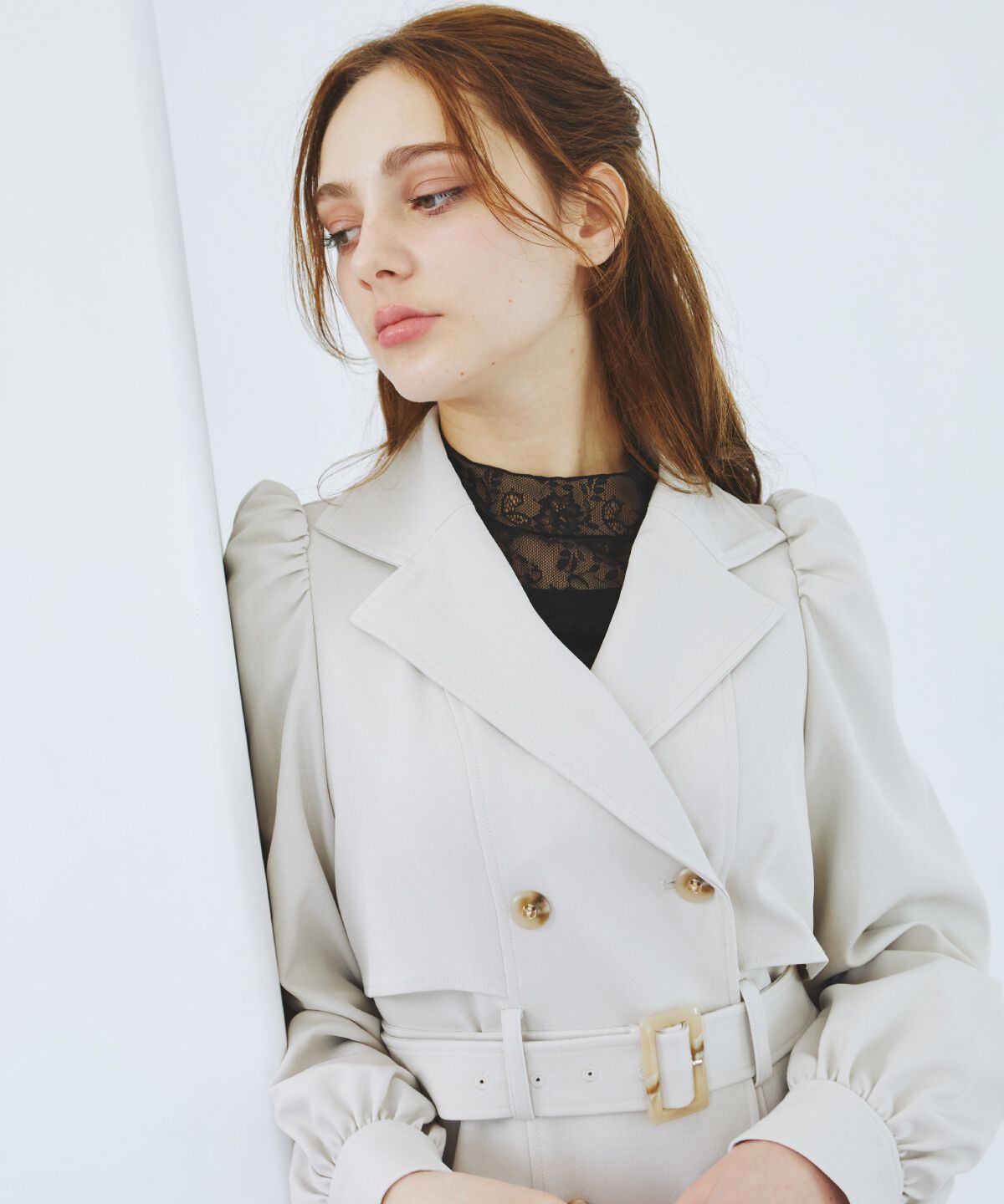 REDYAZEL「パフスリーブミニトレンチコート」|トレンチコート|