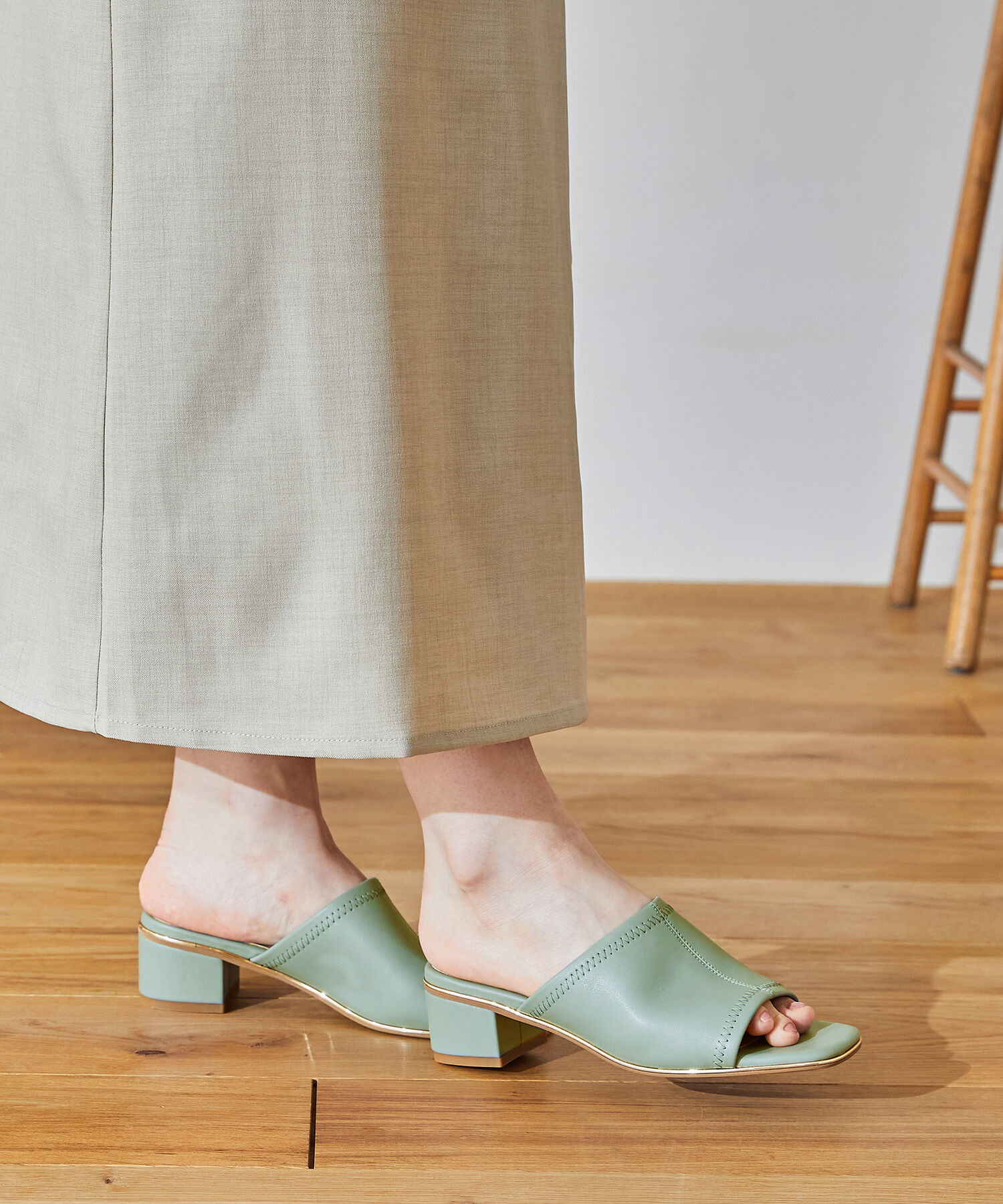 ORiental TRaffic「【アウトレット価格】ソフトレザーミュールサンダル/31203」|サンダル|BLUE