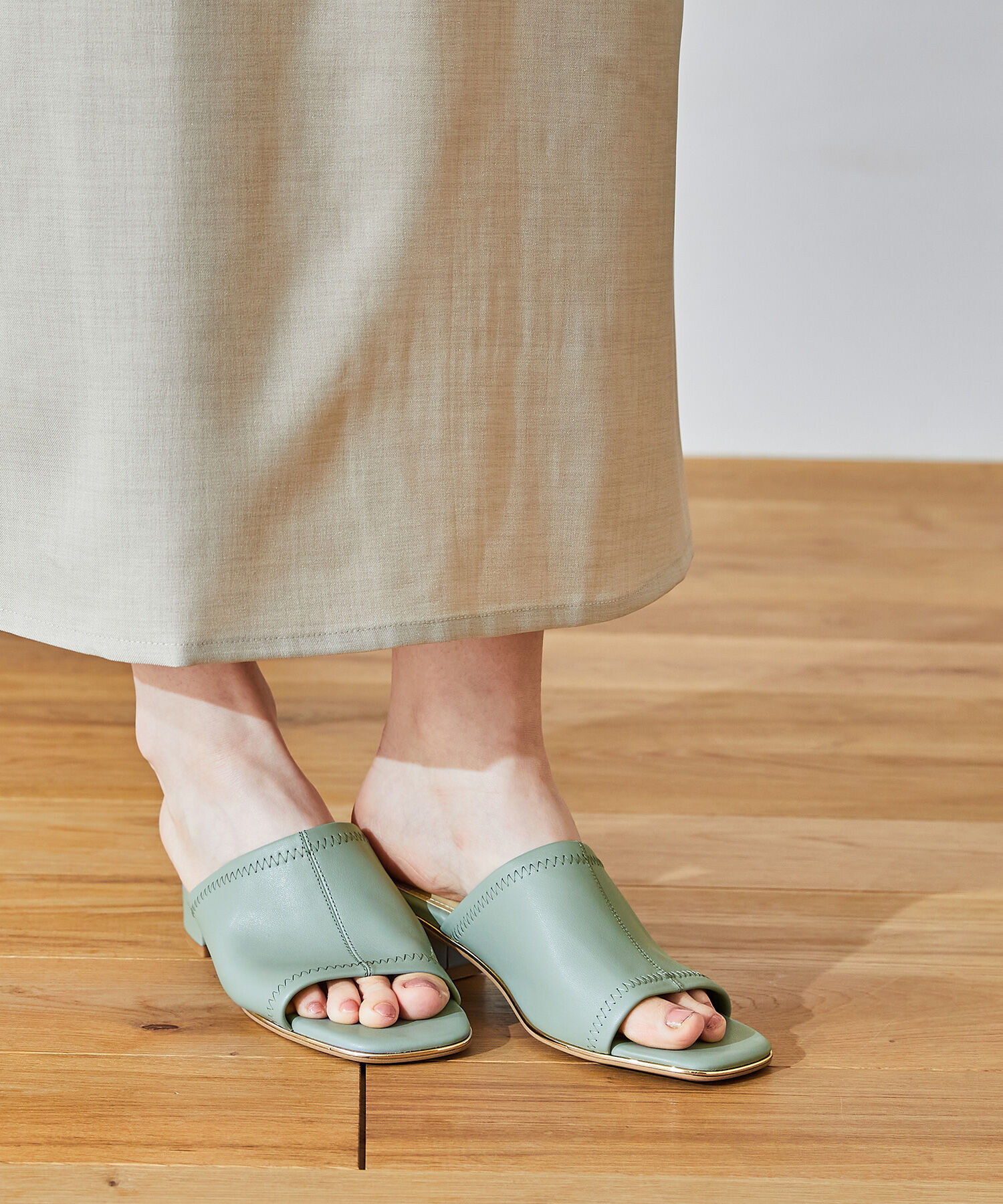 ORiental TRaffic「【アウトレット価格】ソフトレザーミュールサンダル/31203」|サンダル|