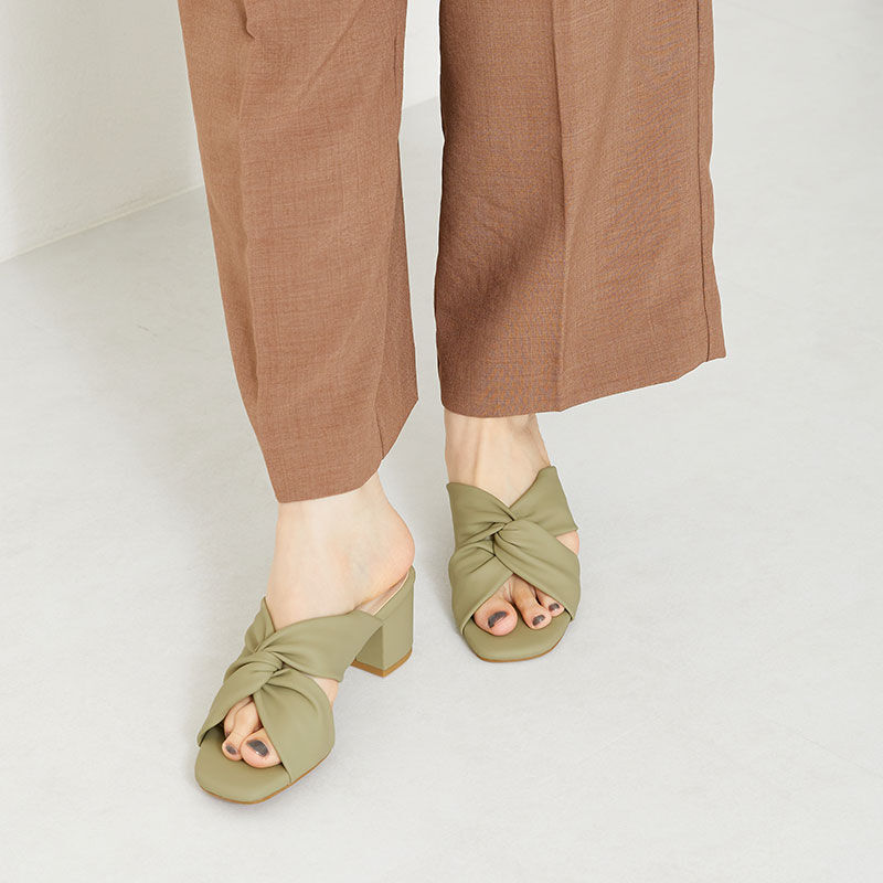 WA Oriental TRaffic「ツイストギャザーミュールサン/32204」|サンダル|GREEN