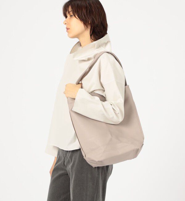 TOMORROWLAND GOODS「TEMBEA BAGUETTE ゴートレザー トートバッグ」|トートバッグ|