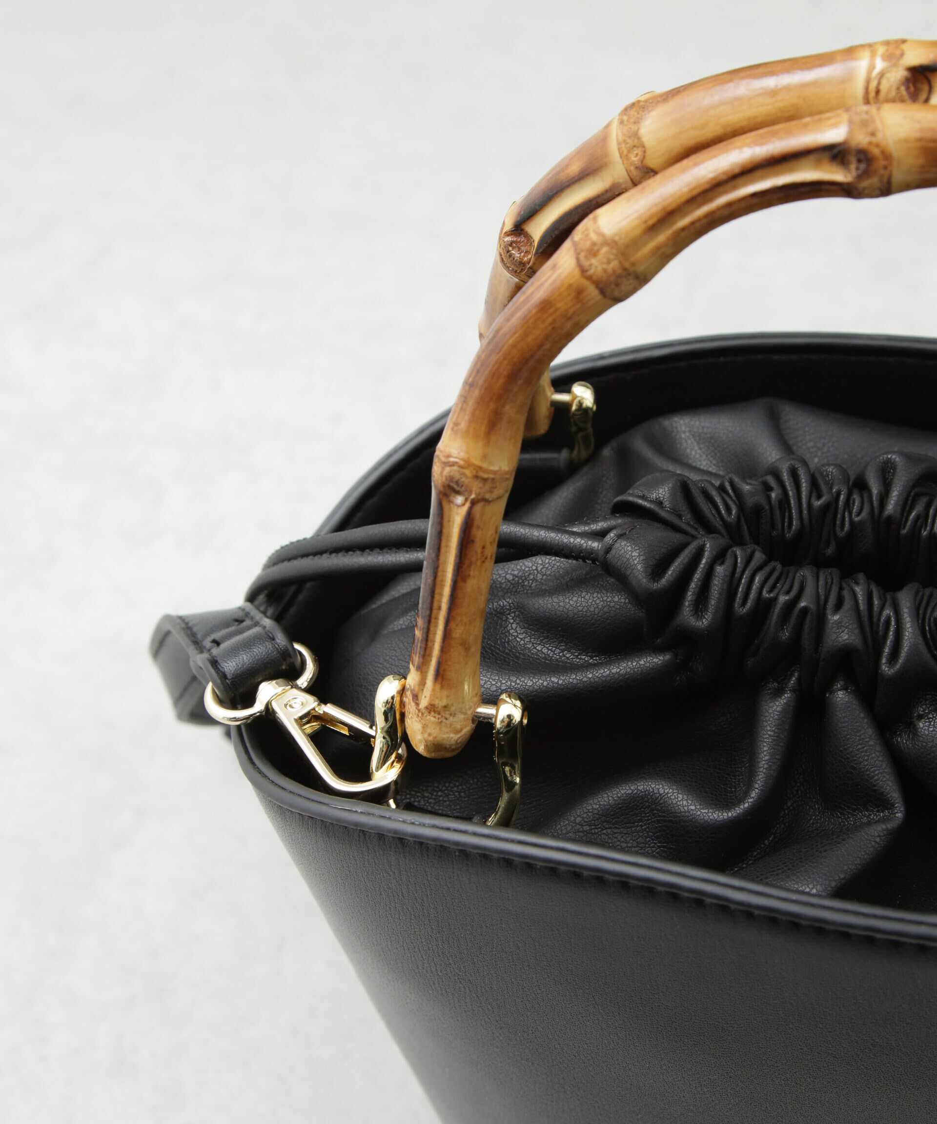 nano･universe「バンブーハンドルミニバケツバッグ」|ショルダー・メッセンジャー|