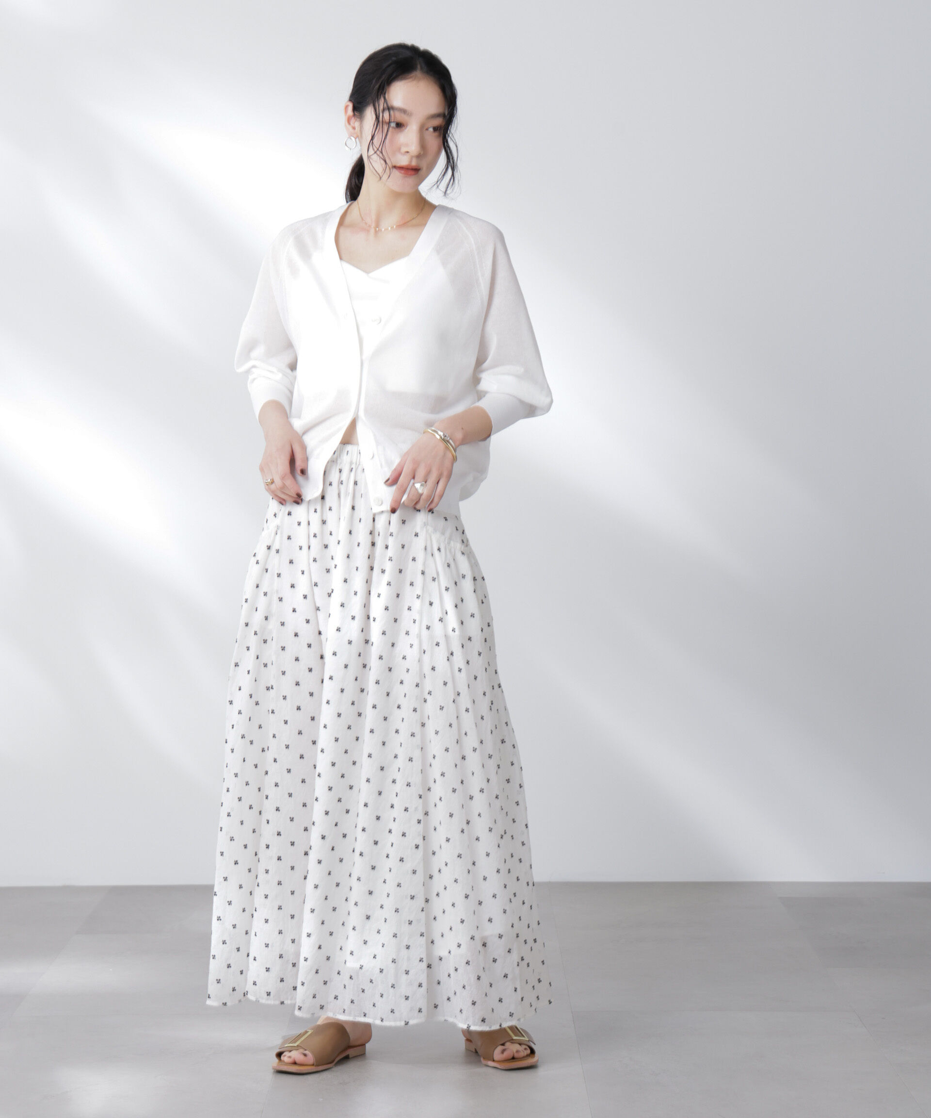 nano･universe「コットンスパークシアーＶネックカーディガン」|ニット・セーター|