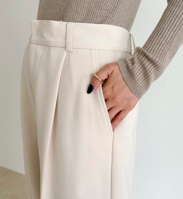 fredy emue「【人気商品の新型】とろみwarmタックスラックス」|スラックス|