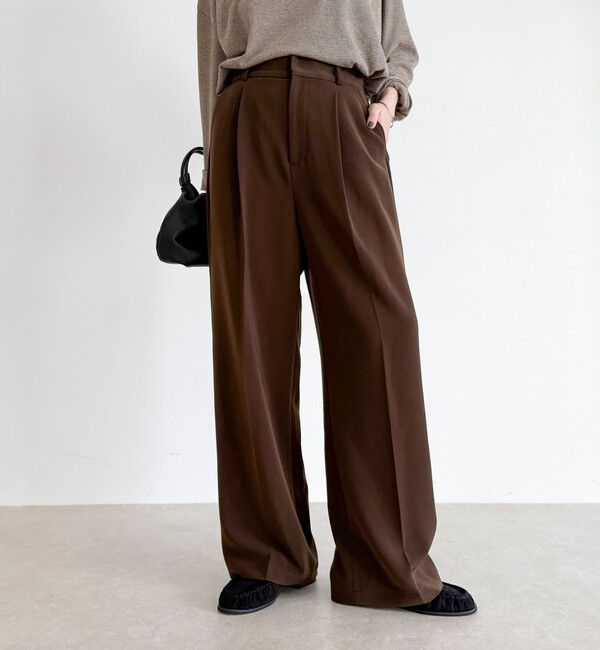 fredy emue「【人気商品の新型】とろみwarmタックスラックス」|スラックス|