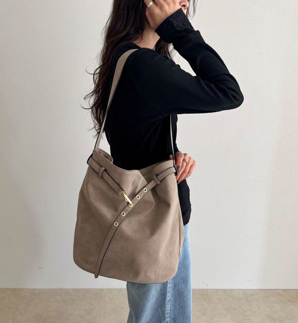 fredy emue「【WEB限定カラー】スエードベルトホーボーバッグ」|ショルダー・メッセンジャー|