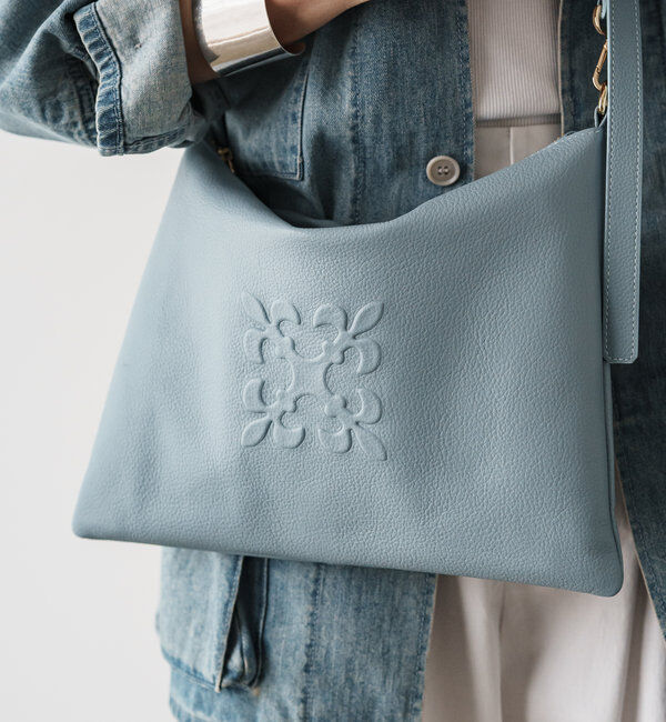  「エンボスモノグラムショルダーバッグ」|ショルダー・メッセンジャー|