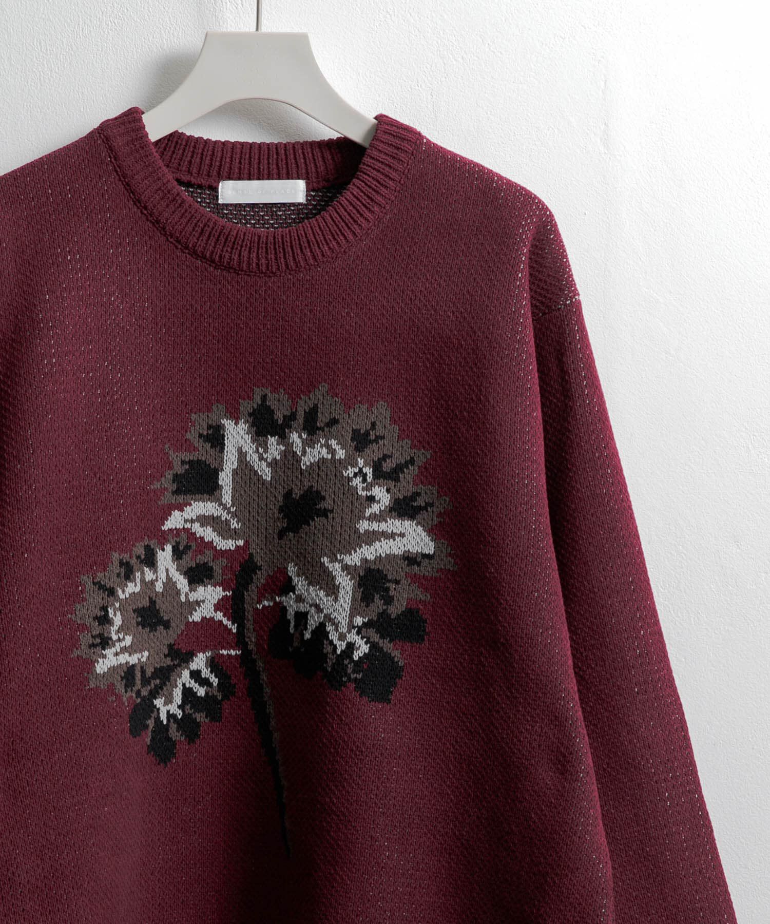 SENSE OF PLACE by URBAN RESEARCH「モールフラワーモチーフクルーネックセーター」|ニット・セーター|ボルドー