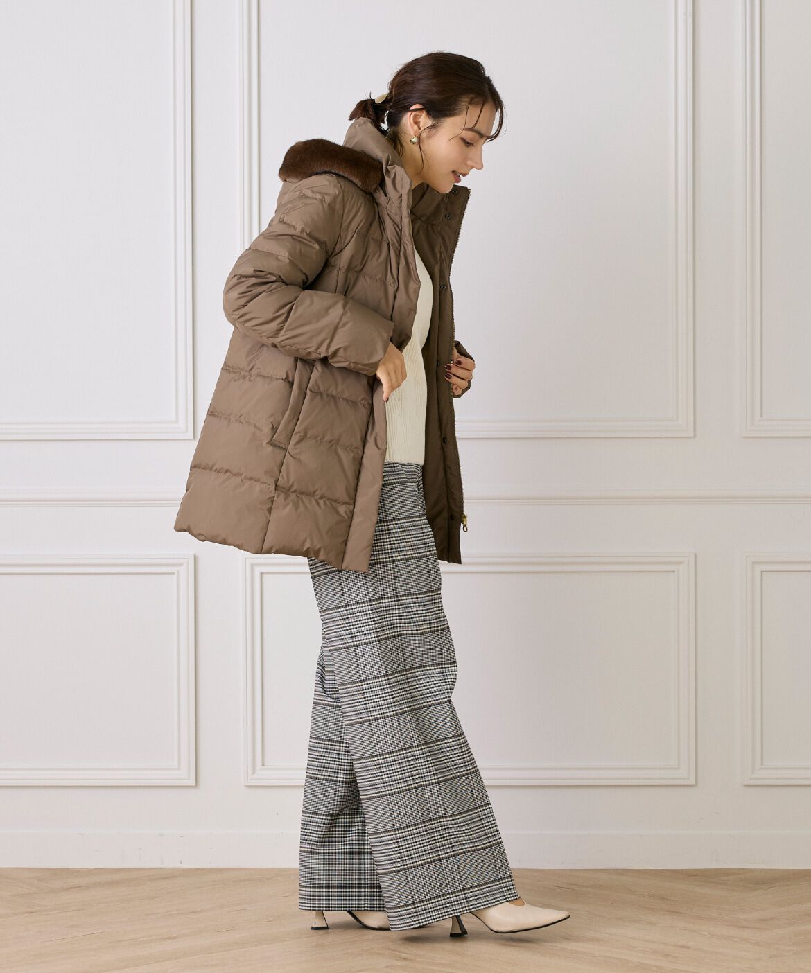 INED「《大きいサイズ》ミドル丈 フェイクファーフードミドルダウンコート」|ダウン|