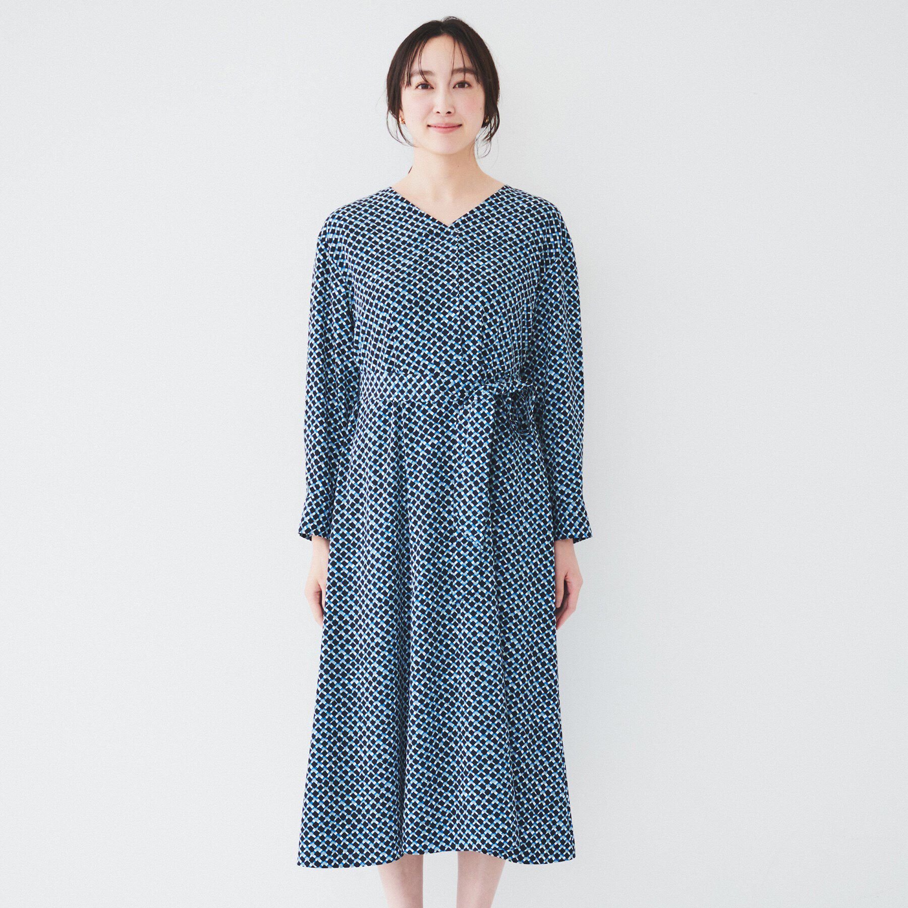 UNTITLED「【きれいめ／オフィス】スクエアジオメトリック柄ワンピース」|ワンピース|