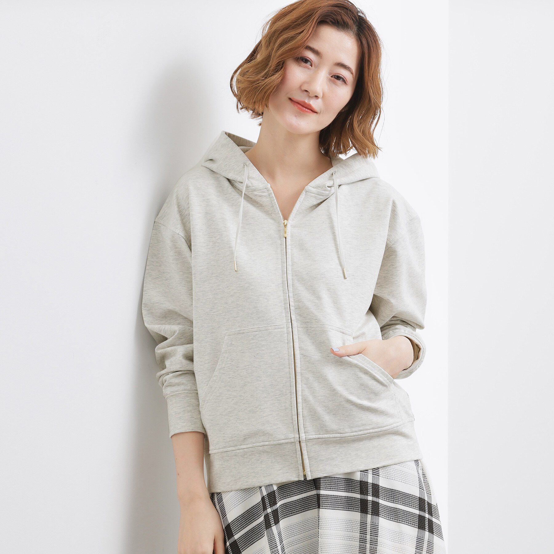 grove「軽やかに羽織れてシーズンレスに活躍！　大人のジップパーカー」|パーカー|オートミール(004