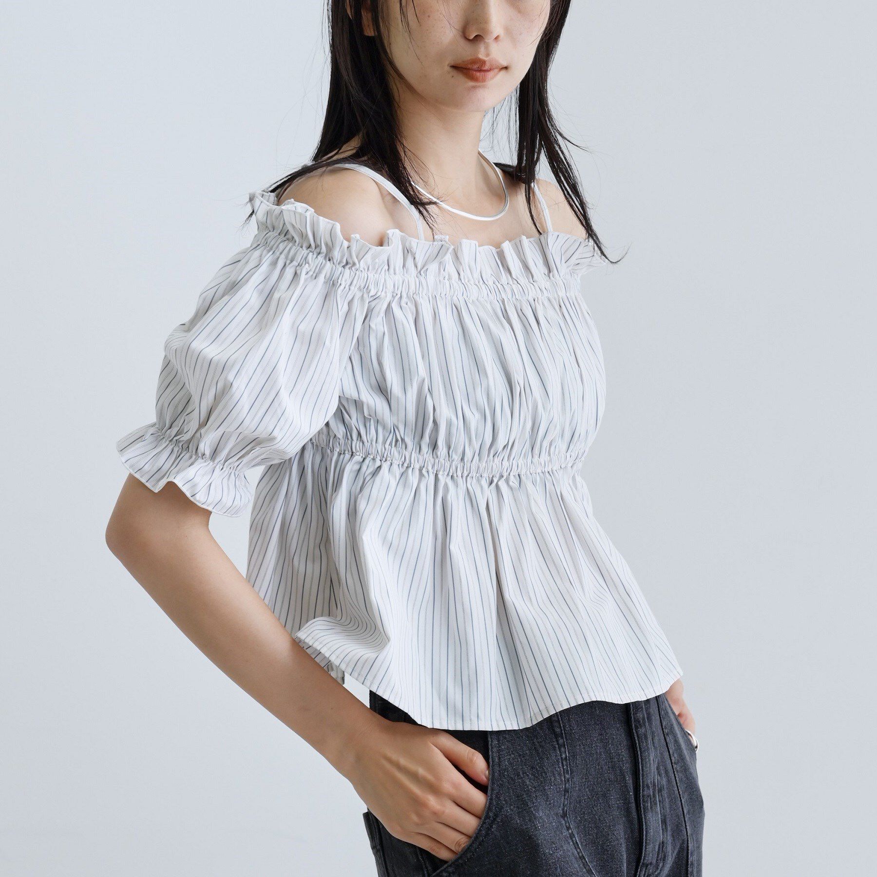 GALLEST「【一部店舗限定】オフショルシャーリングブラウス」|シャツ・ブラウス|