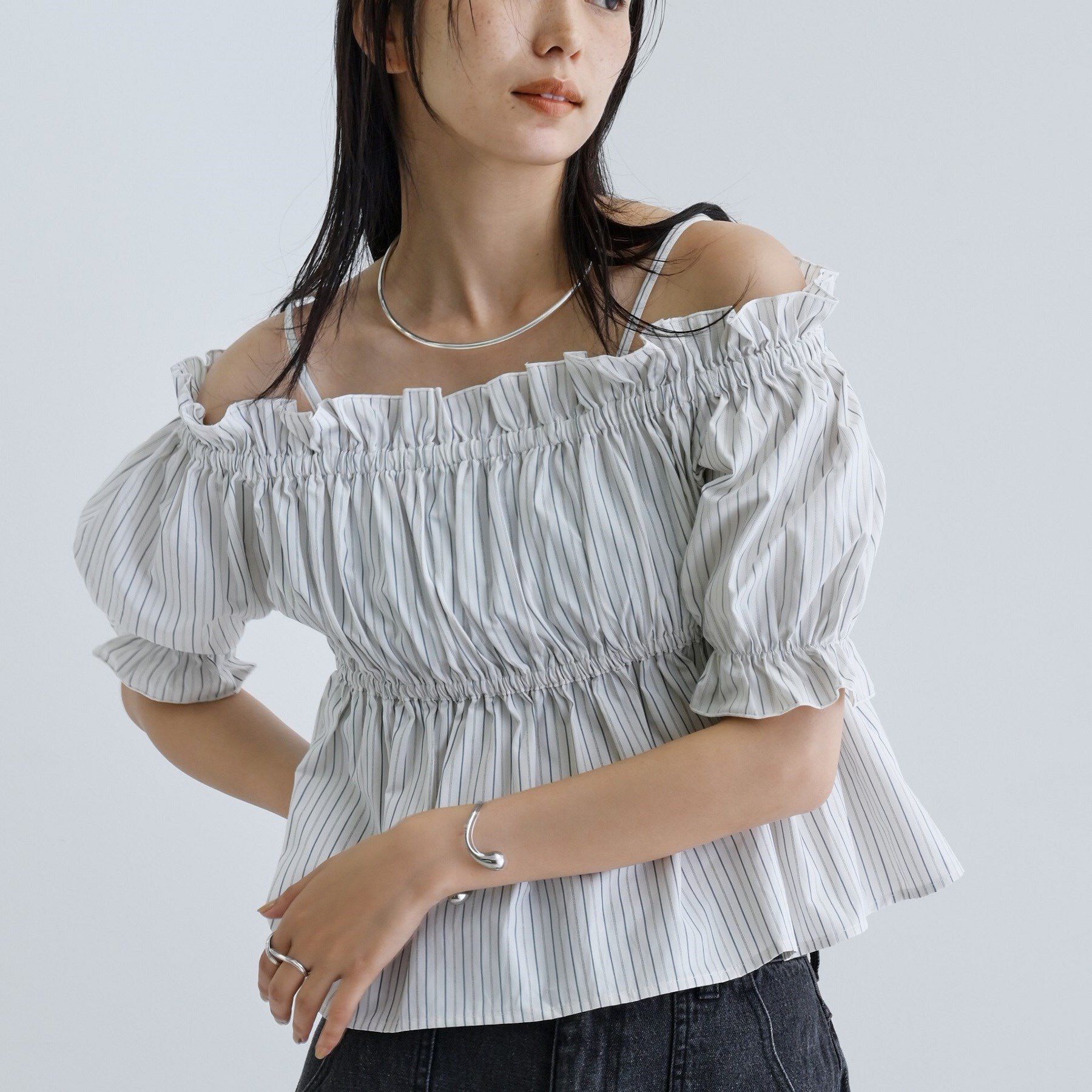 GALLEST「【一部店舗限定】オフショルシャーリングブラウス」|シャツ・ブラウス|