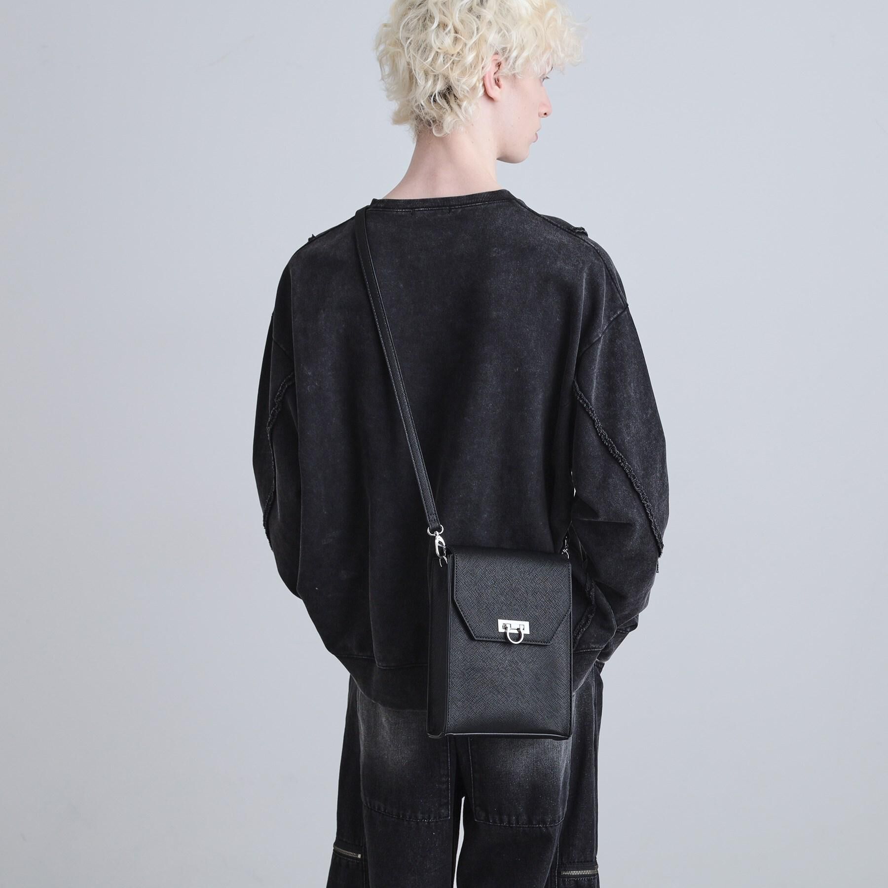 tk.TAKEO KIKUCHI「スクエアボックスショルダーバッグ（ユニセックスアイテム）」|ショルダー・メッセンジャー|グレー(116)