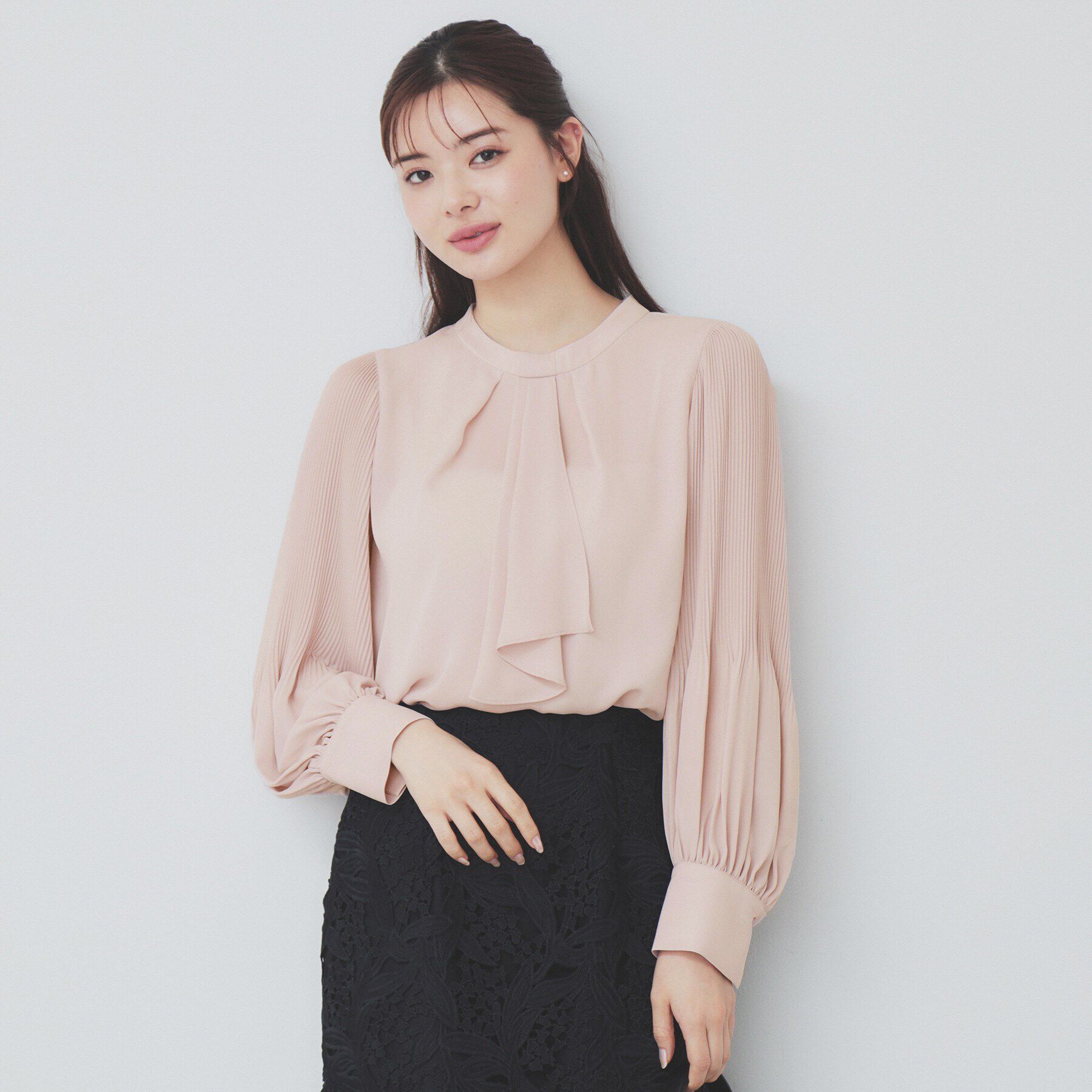 index「ボウタイプリーツスリーブ柄アソートブラウス【洗濯機可・イージーアイロン】」|シャツ・ブラウス|ピンクベージュ(05