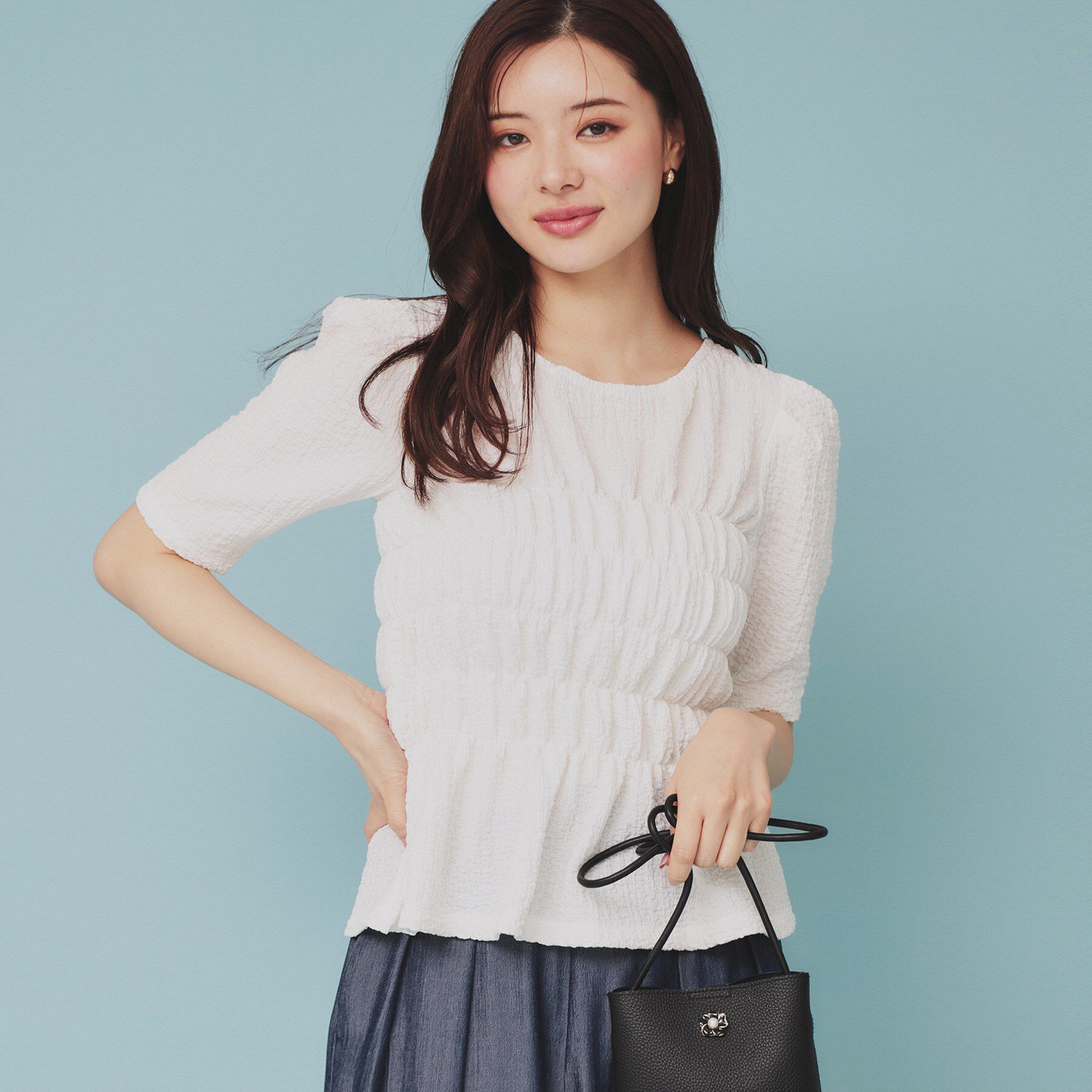 index「シャーリングペプラムトップス【洗濯機洗い可】」|Tシャツ・カットソー|オフホワイト(003