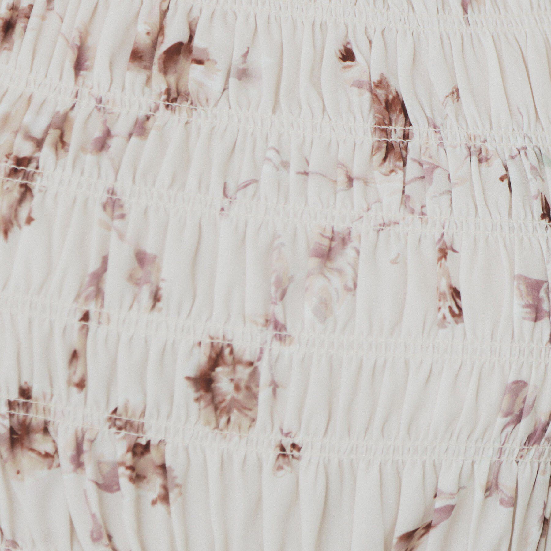 index「フラワーシャーリングペプラムブラウス【洗濯機洗い可】」|シャツ・ブラウス|