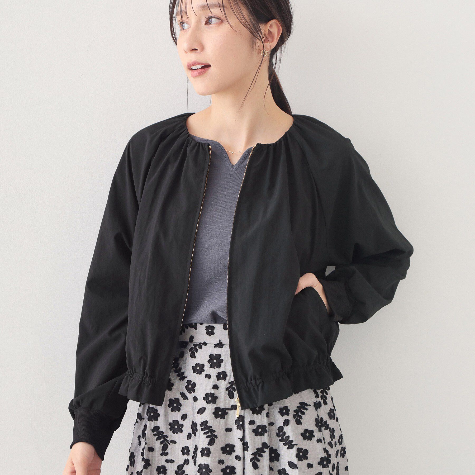 index「マイクロリサイクルポリエステルノーカラーブルゾン【洗濯機OK／接触冷感／防シワ】」|テーラードジャケット|