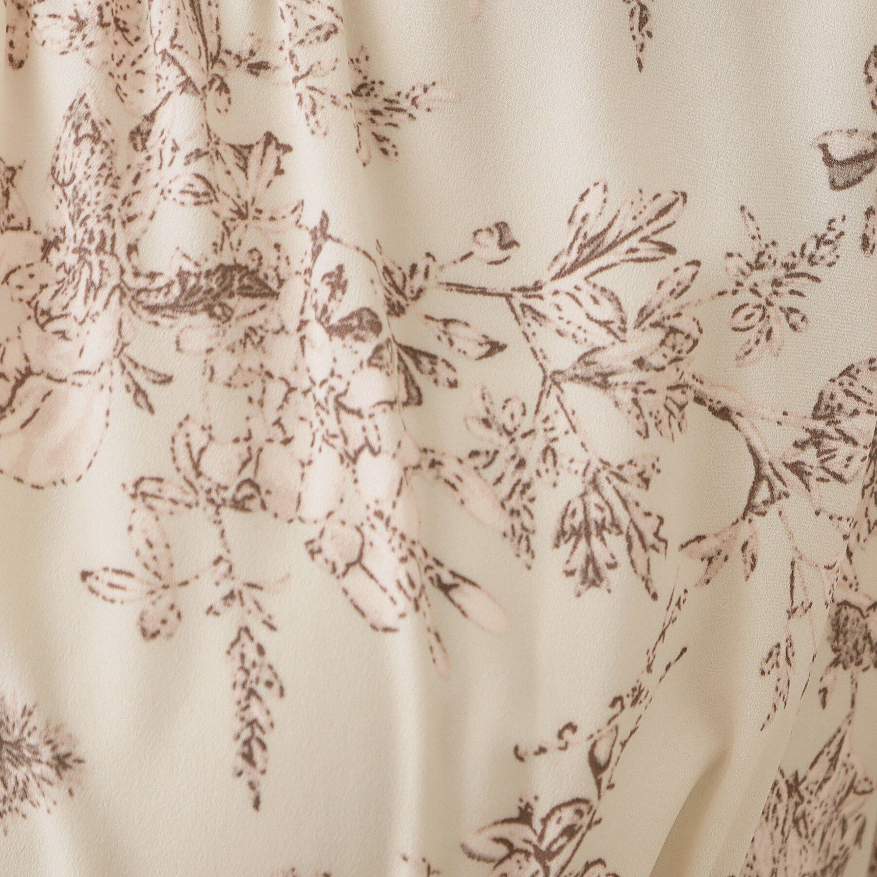 index「フラワーハイネックタックワンピース【洗濯機OK／イージーアイロン／防シワ】」|ワンピース|