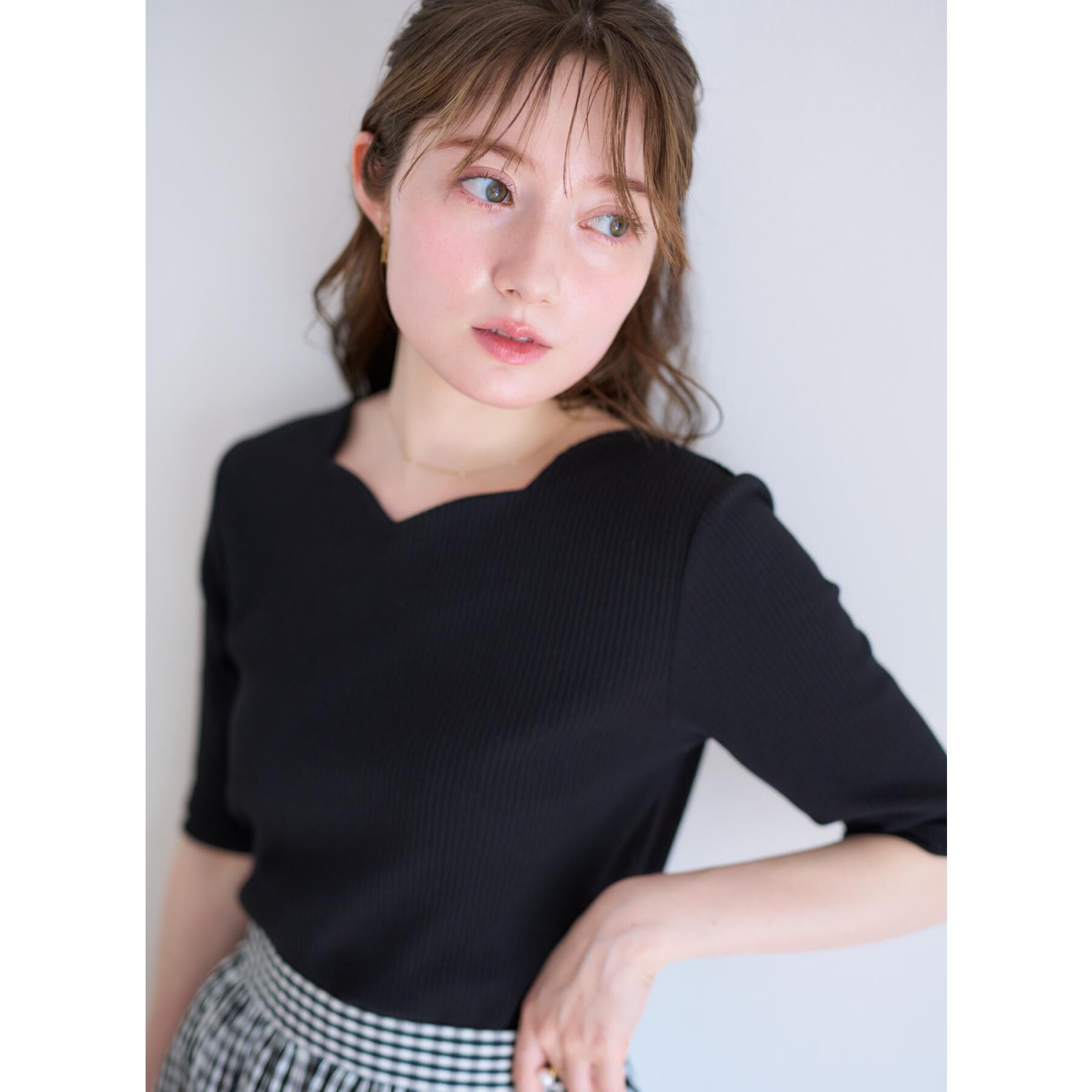 Couture broach「【マシンウォッシャブル・アンチピリング・二の腕カバー】ハートネックテレコ5分袖プルオーバー」|Tシャツ・カットソー|