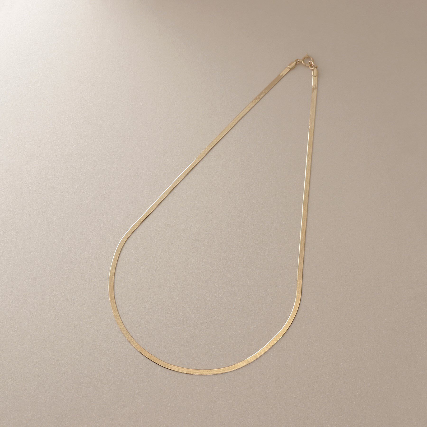 COCOSHNIK「K18イタリアンフラットスネーク ネックレス」|ネックレス|