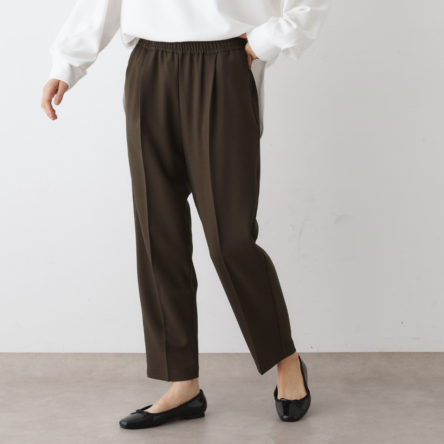 Dessin「【ウエストゴム・洗える】コンフォートテーパードパンツ」|その他|