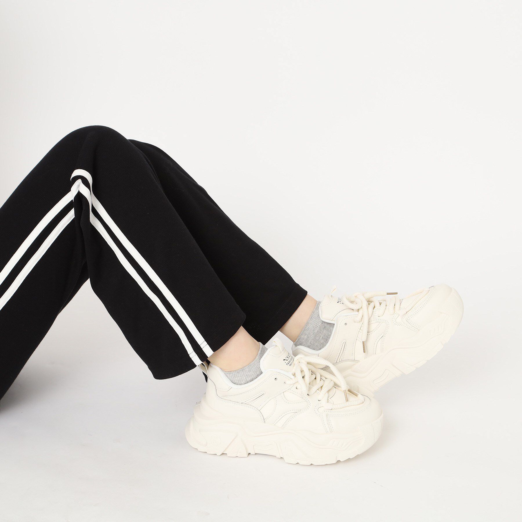 csT&P「厚底ダットスニーカー」|スニーカー|