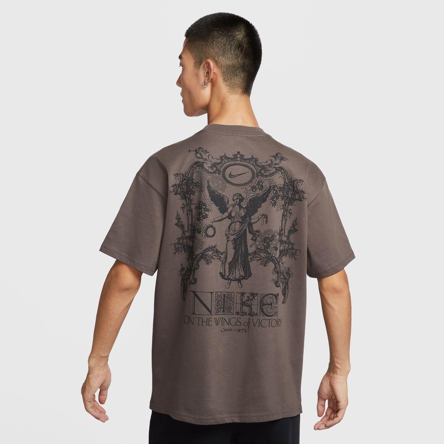 NIKE「【NIKE ｳｪｱ】M WINGS VICT M90 TEE」|Tシャツ・カットソー|