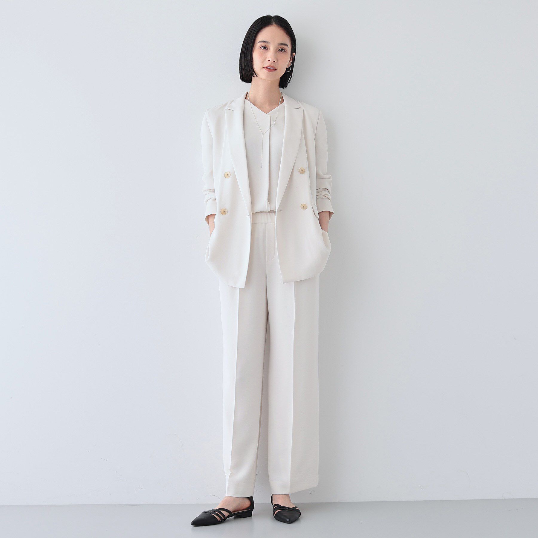 INDIVI「【着る日傘/遮熱/UVケア】Vネックドルマンスリーブブラウス」|シャツ・ブラウス|