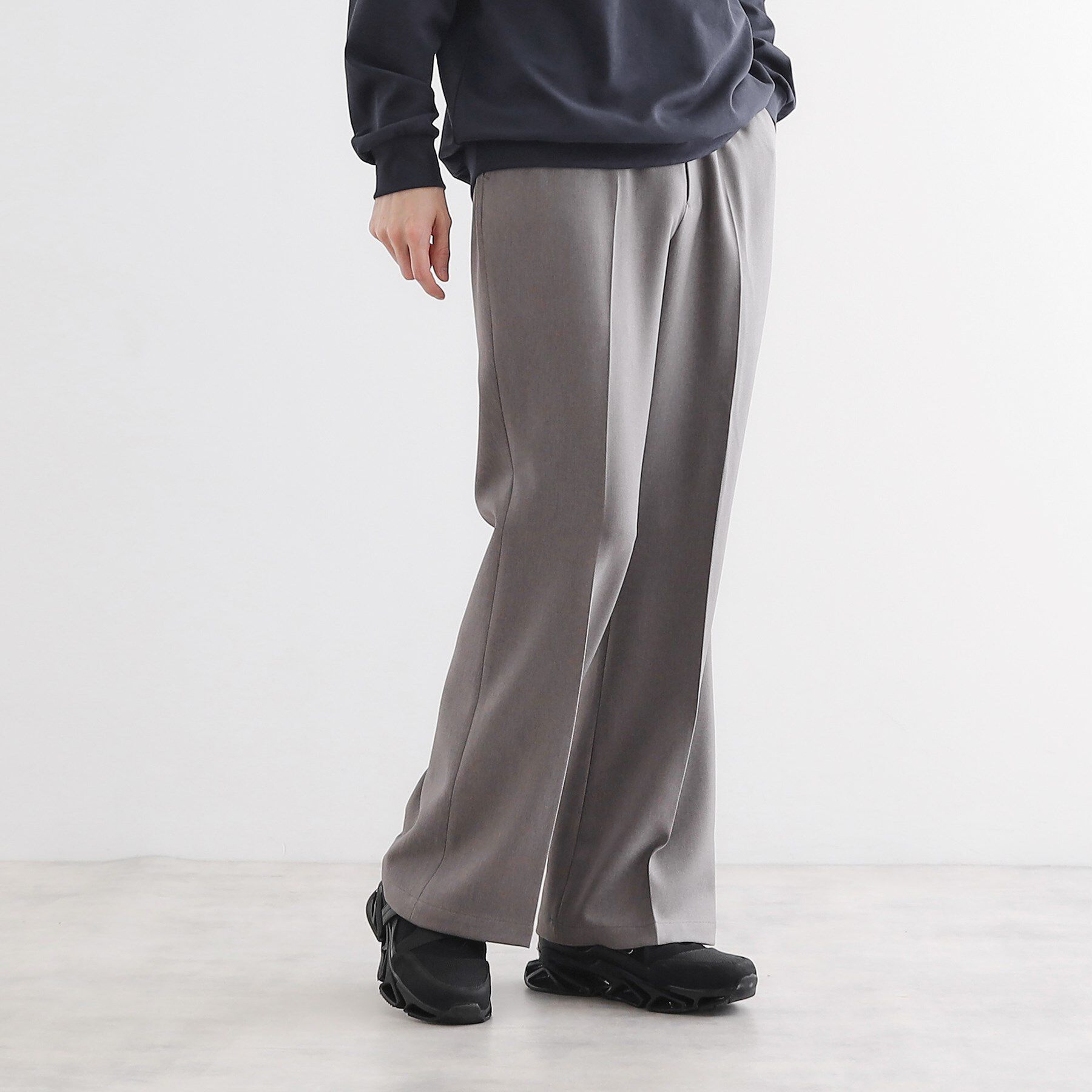 tk.TAKEO KIKUCHI「フレアスラックス」|その他|グレー(012)
