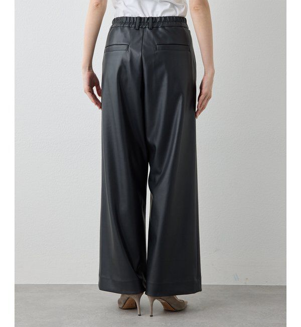  「レザーライクパンツ」|チノ|