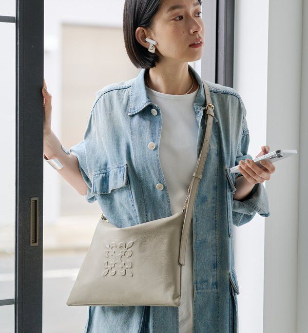  「エンボスモノグラムショルダーバッグ」|ショルダー・メッセンジャー|