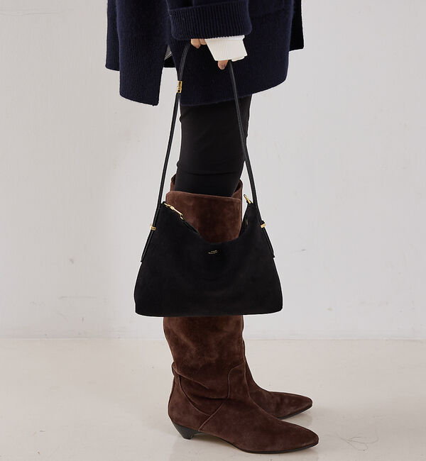 The Store by C' 「【TOTEME】BEVEL SUEDE WRISTLET／スエードバッグ」|ハンドバッグ|