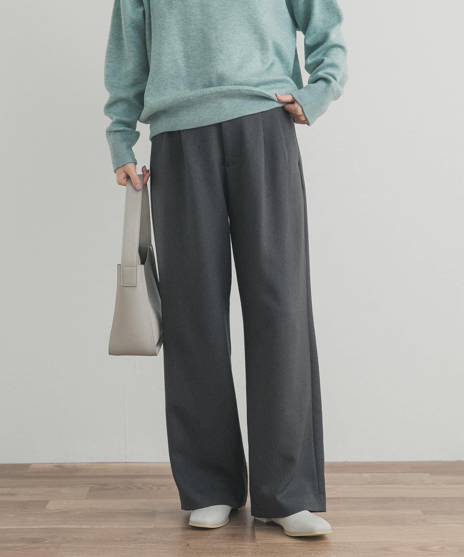 URBAN RESEARCH DOORS「『UR TECH SMOOTHLUXE』ワイドトラウザー」|その他|チャコールグレー