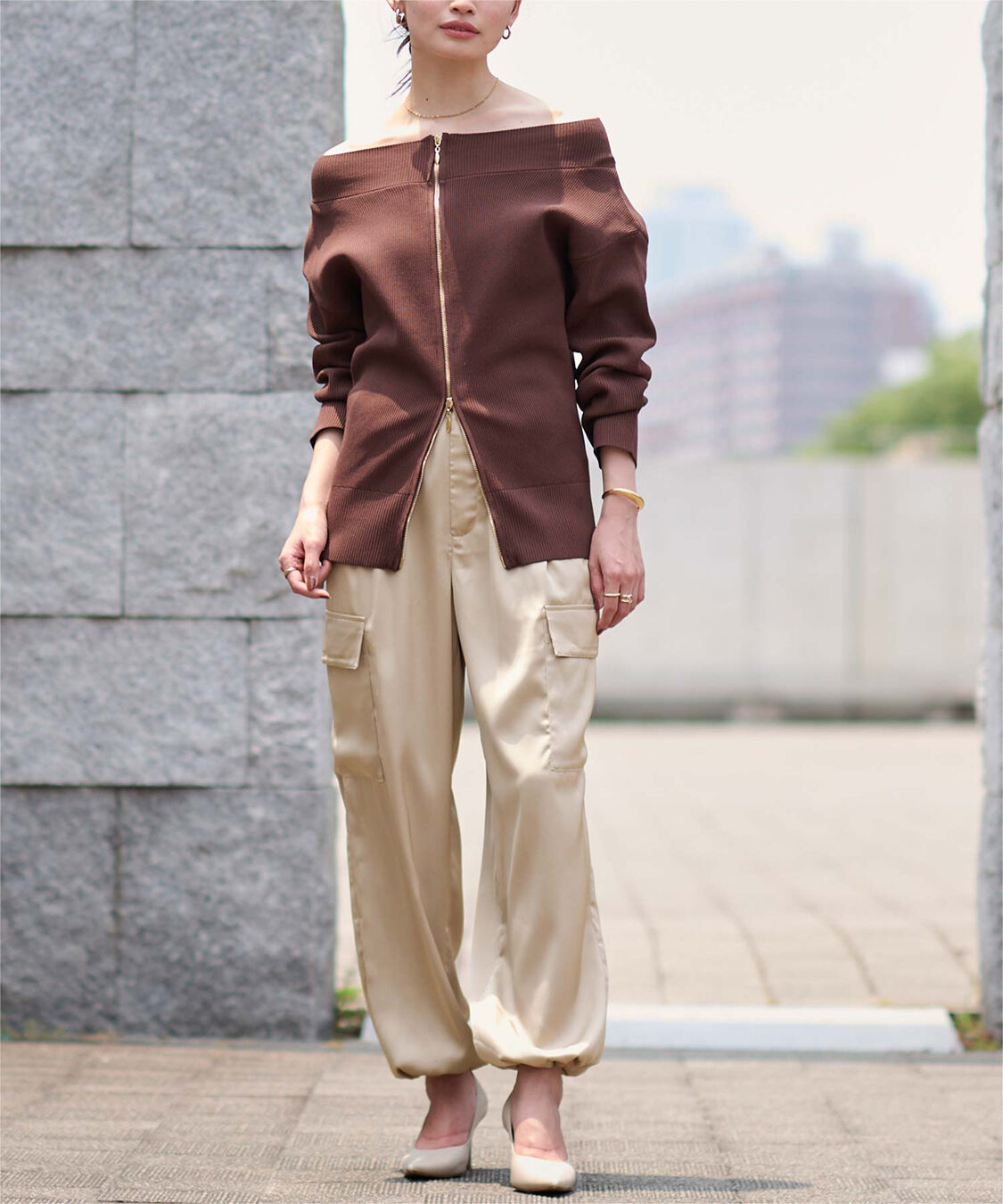 ur's「サテンパラシュートパンツ」|カーゴ|