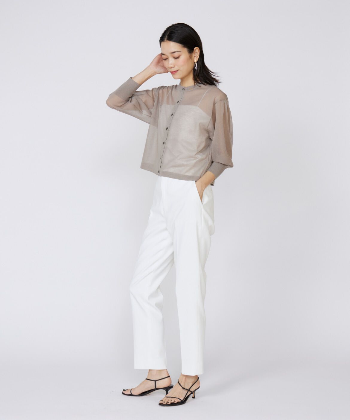 INED「シェルタリングドライ美脚テーパードパンツ」|スラックス|