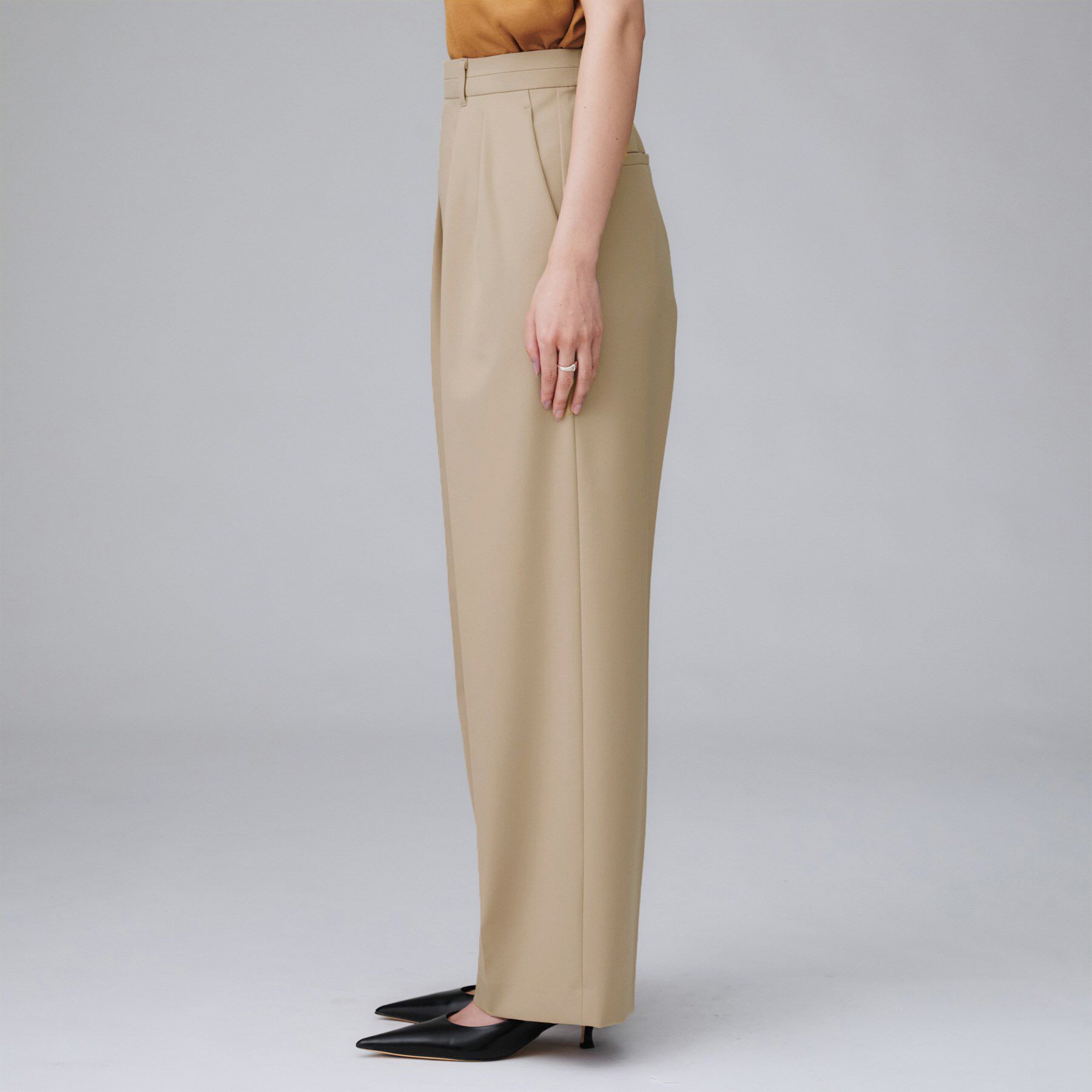 UNTITLED「【洗える/はっ水/後ろウエストゴム】ストレッチ2タックワイドパンツ」|その他|