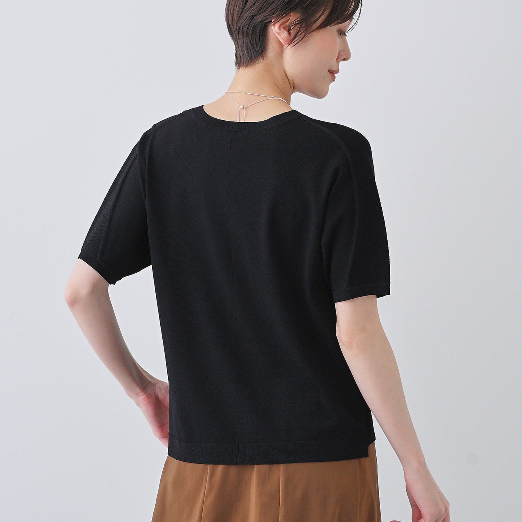 INDIVI「【洗える／清涼感】レーヨンストレッチ 安心丈の半袖ニット」|ニット・セーター|