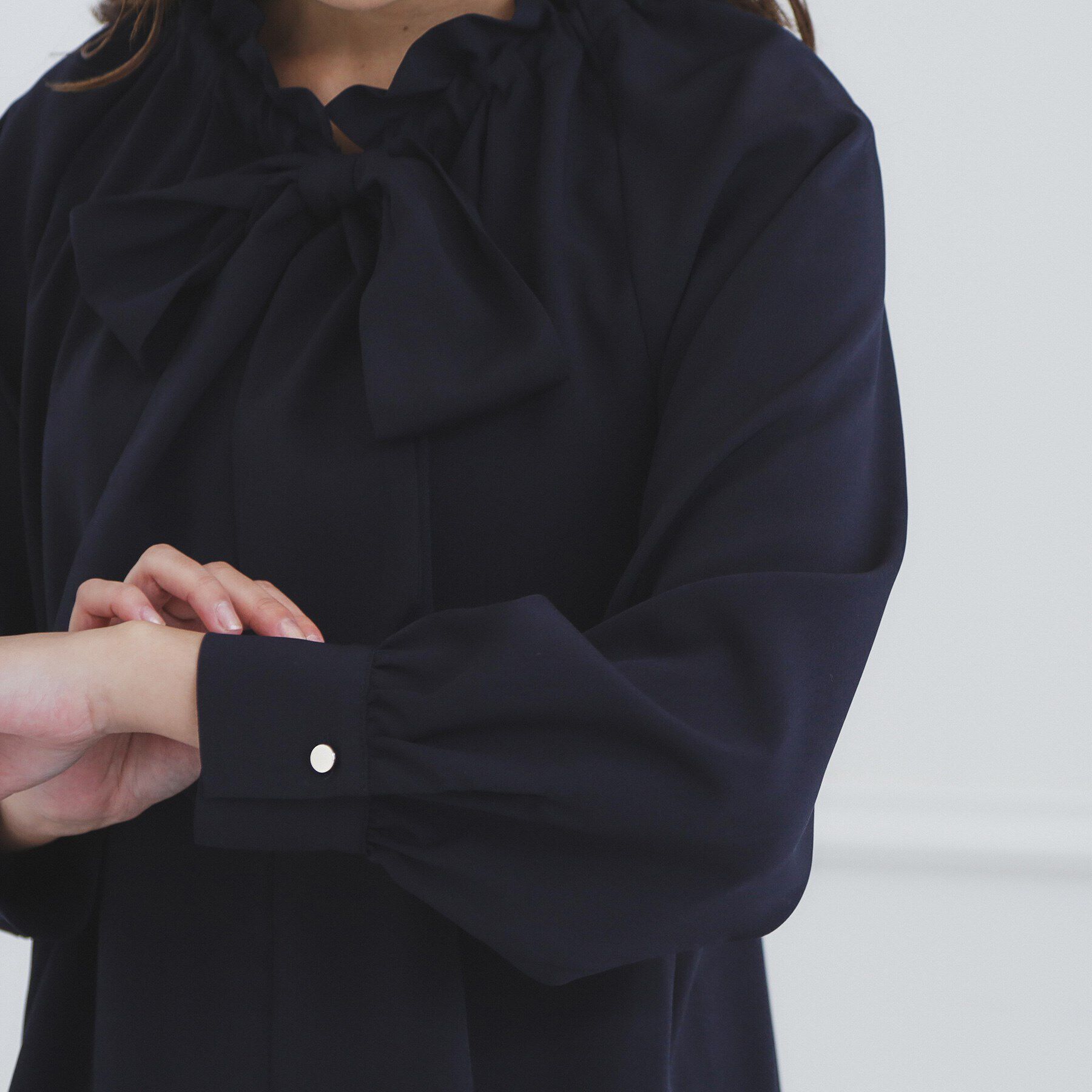 index「フリルギャザーボウタイブラウス【洗濯機可】」|シャツ・ブラウス|